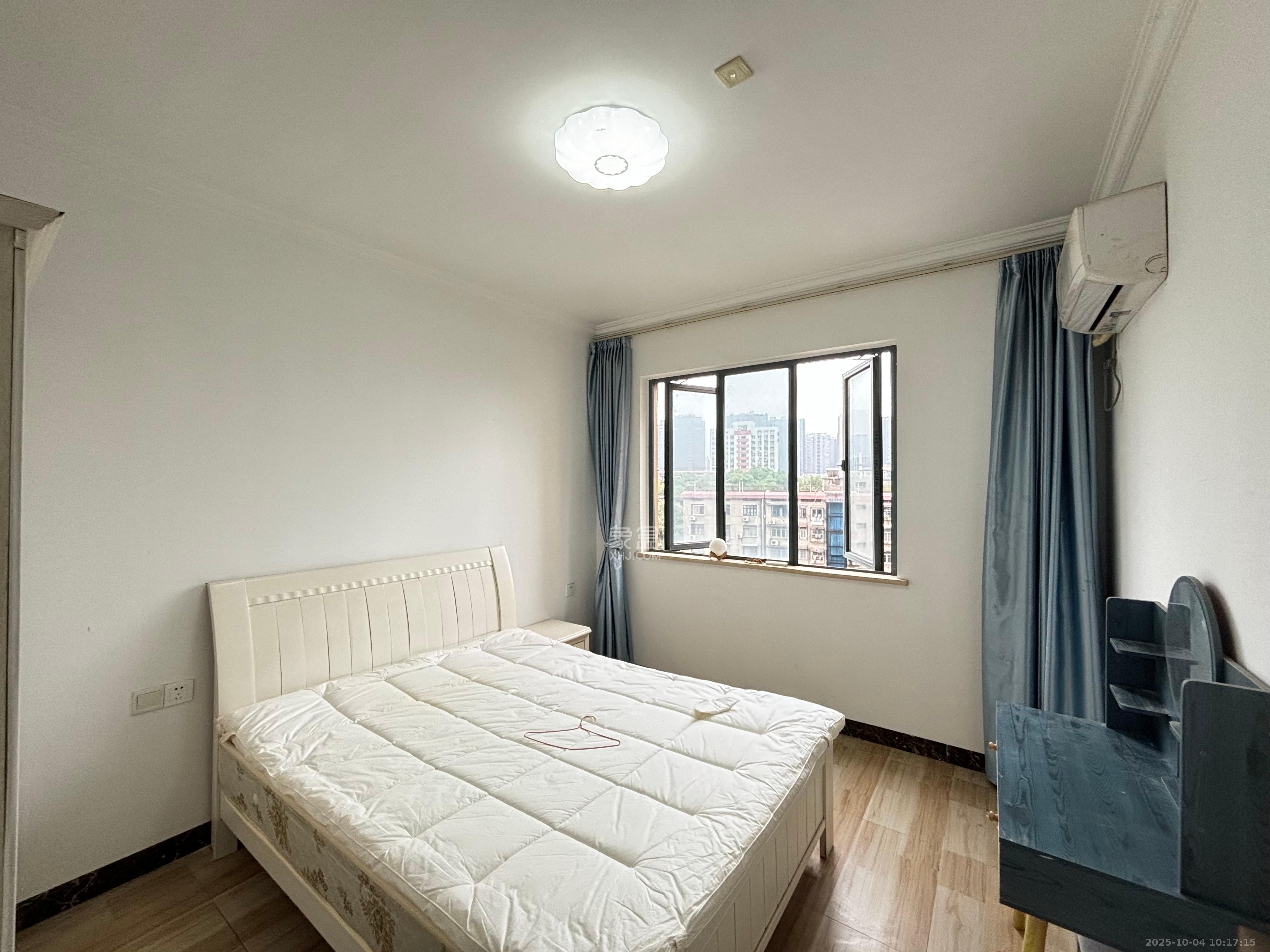 荣盛花语书苑 3室2厅1卫 2800.0元/月 荣盛花语书苑 3室2厅1卫 2800.0元/月室内图