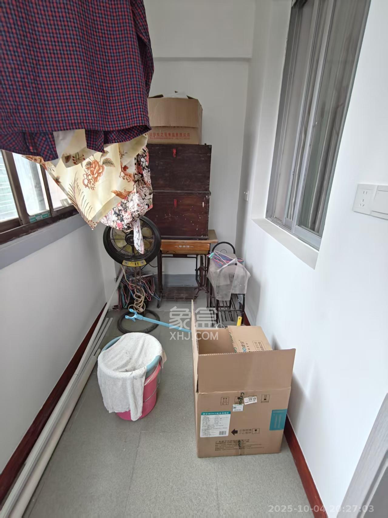 向韶村  2室1厅1卫   2000.00元/月室内图