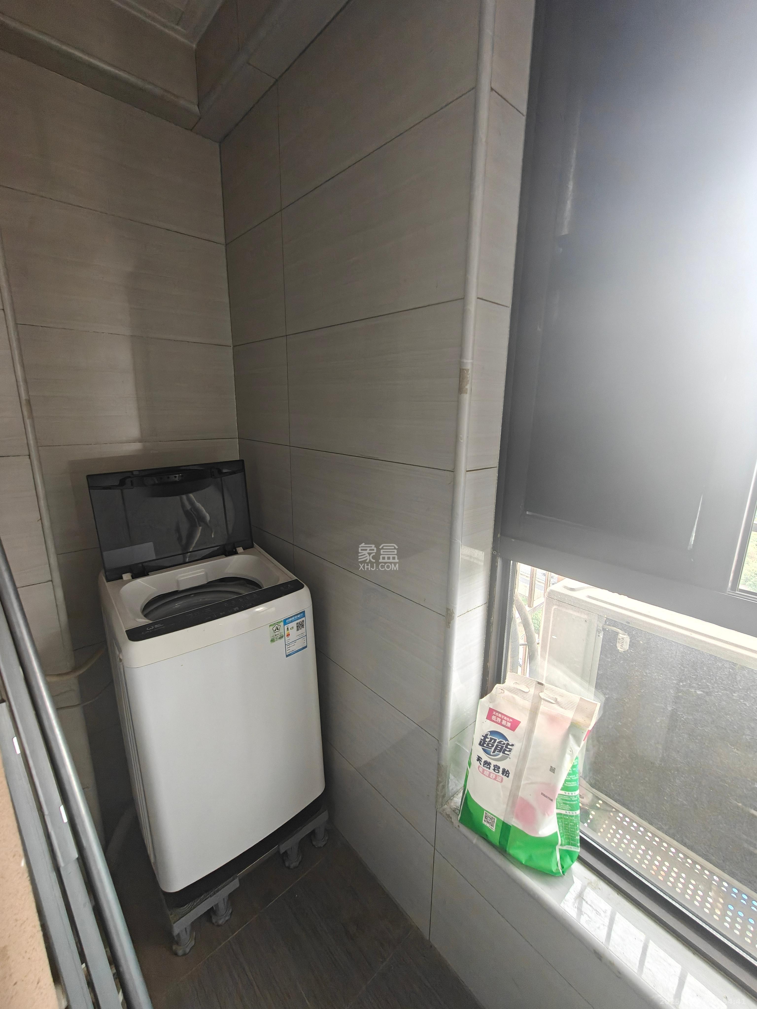 东宜新园  1室1厅1卫   1200.00元/月室内图