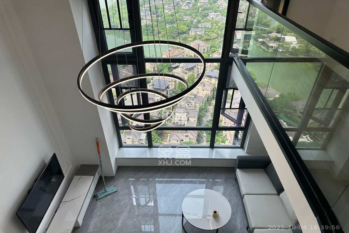 藏珑湖上公馆 1室1厅2卫 2800.0元/月 藏珑湖上公馆 1室1厅2卫 2800.0元/月室内图