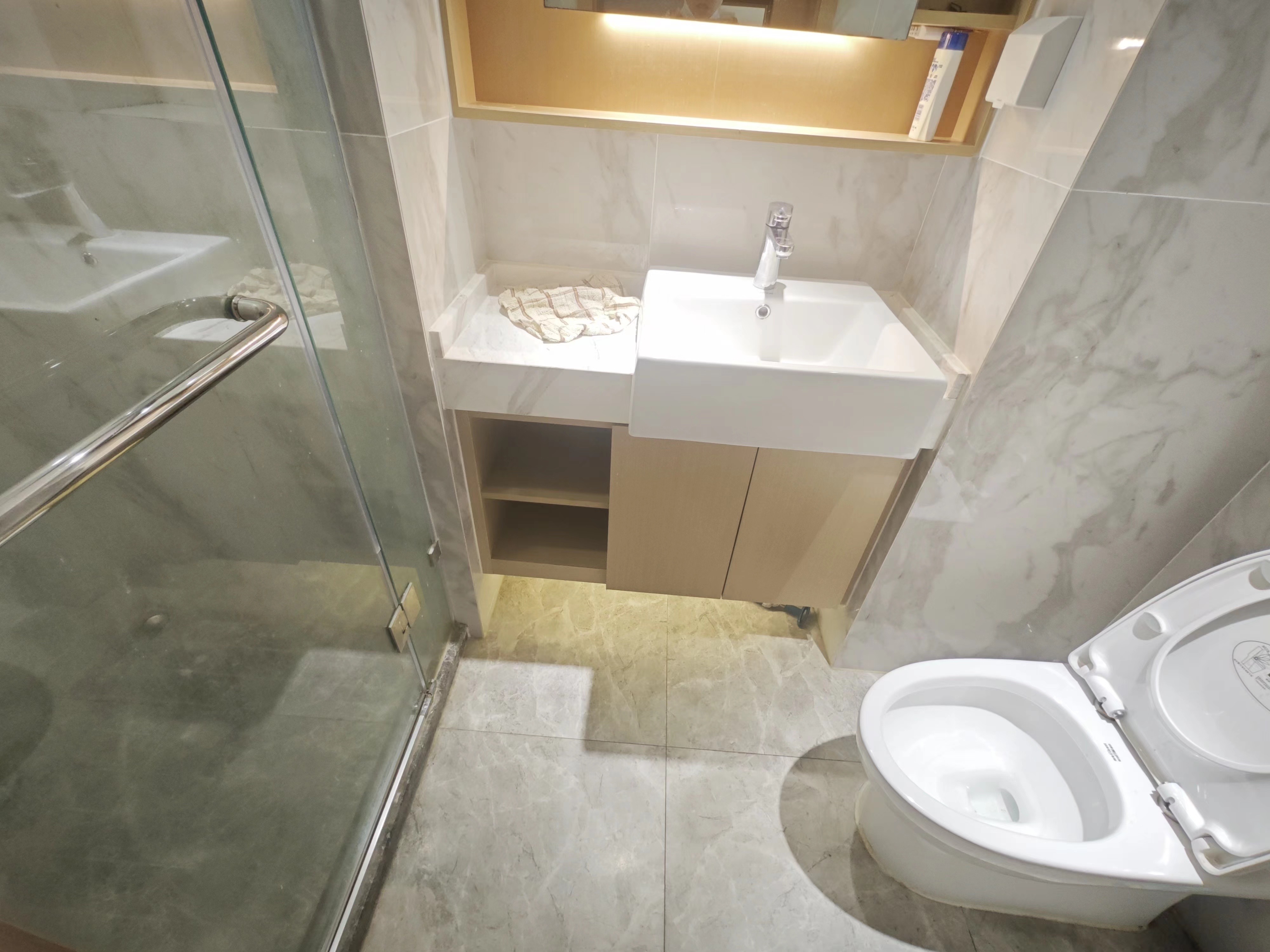 融创精彩天地 2室2厅1卫 3500.0元/月 融创精彩天地 2室2厅1卫 3500.0元/月室内图