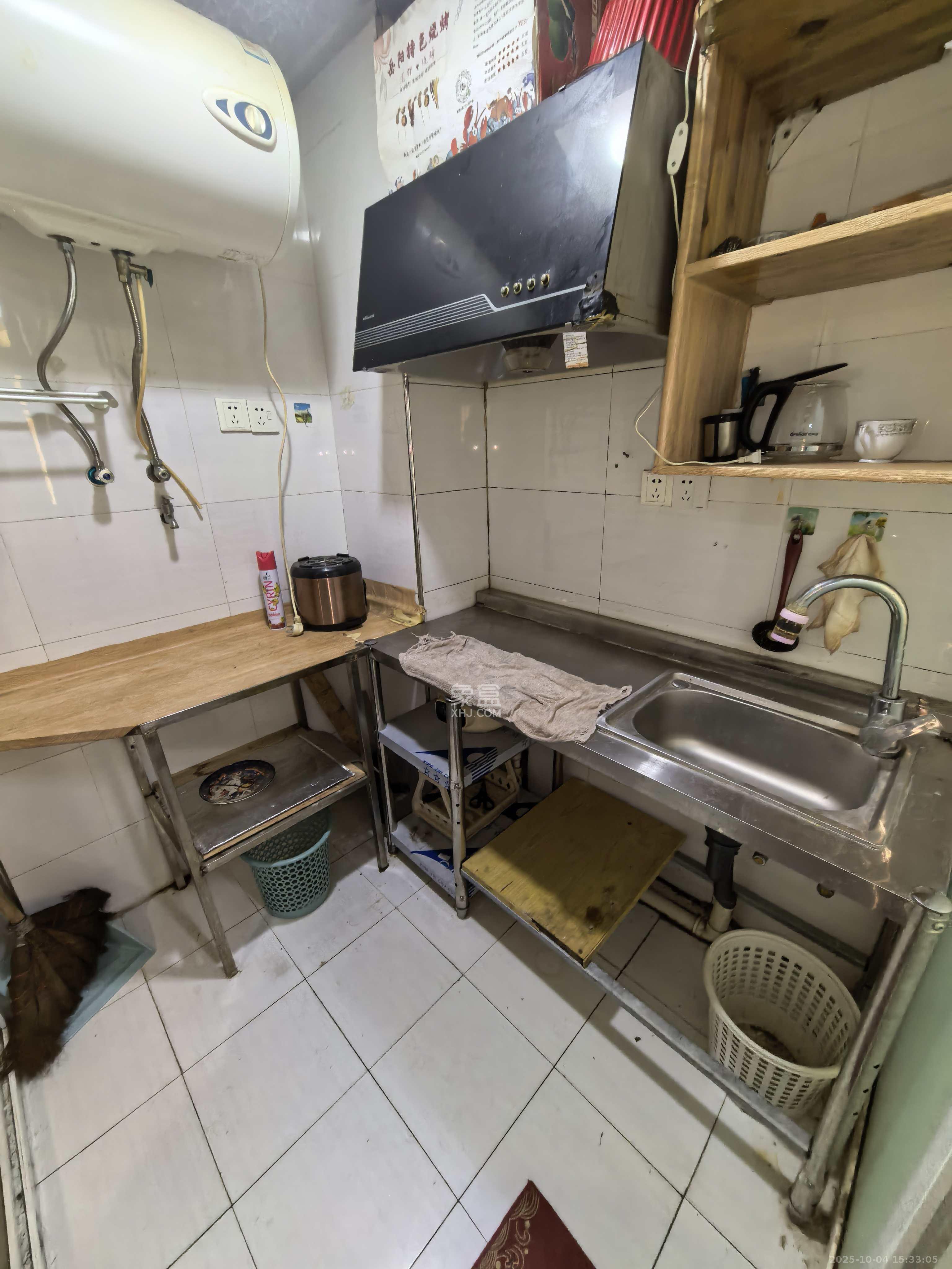 四方小区综合楼(四方嘉丽) 1室1厅1卫 1100.0元/月 四方小区综合楼(四方嘉丽) 1室1厅1卫 1100.0元/月室内图