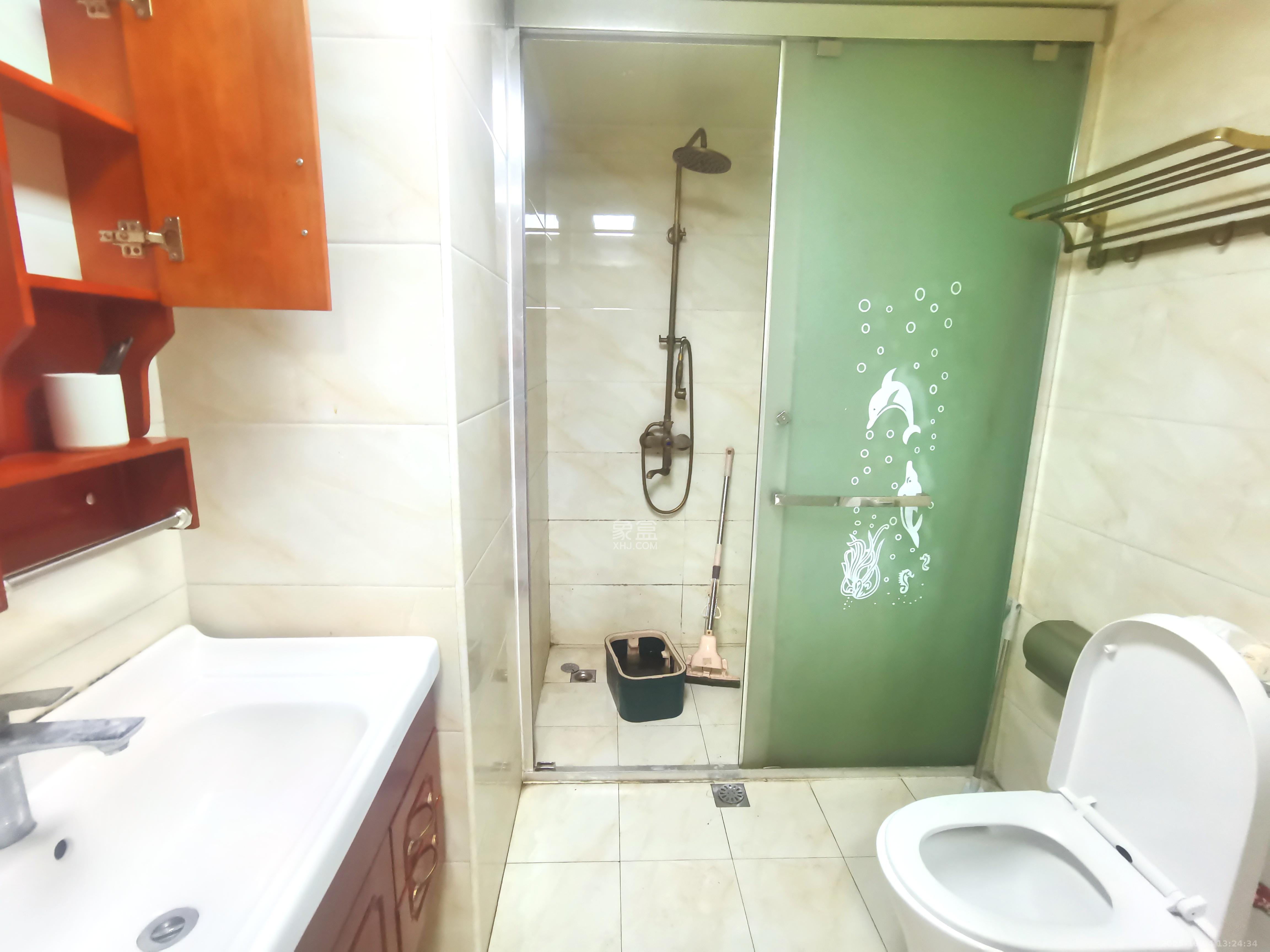 山语城一期 3室2厅1卫 2200.0元/月 山语城一期 3室2厅1卫 2200.0元/月室内图