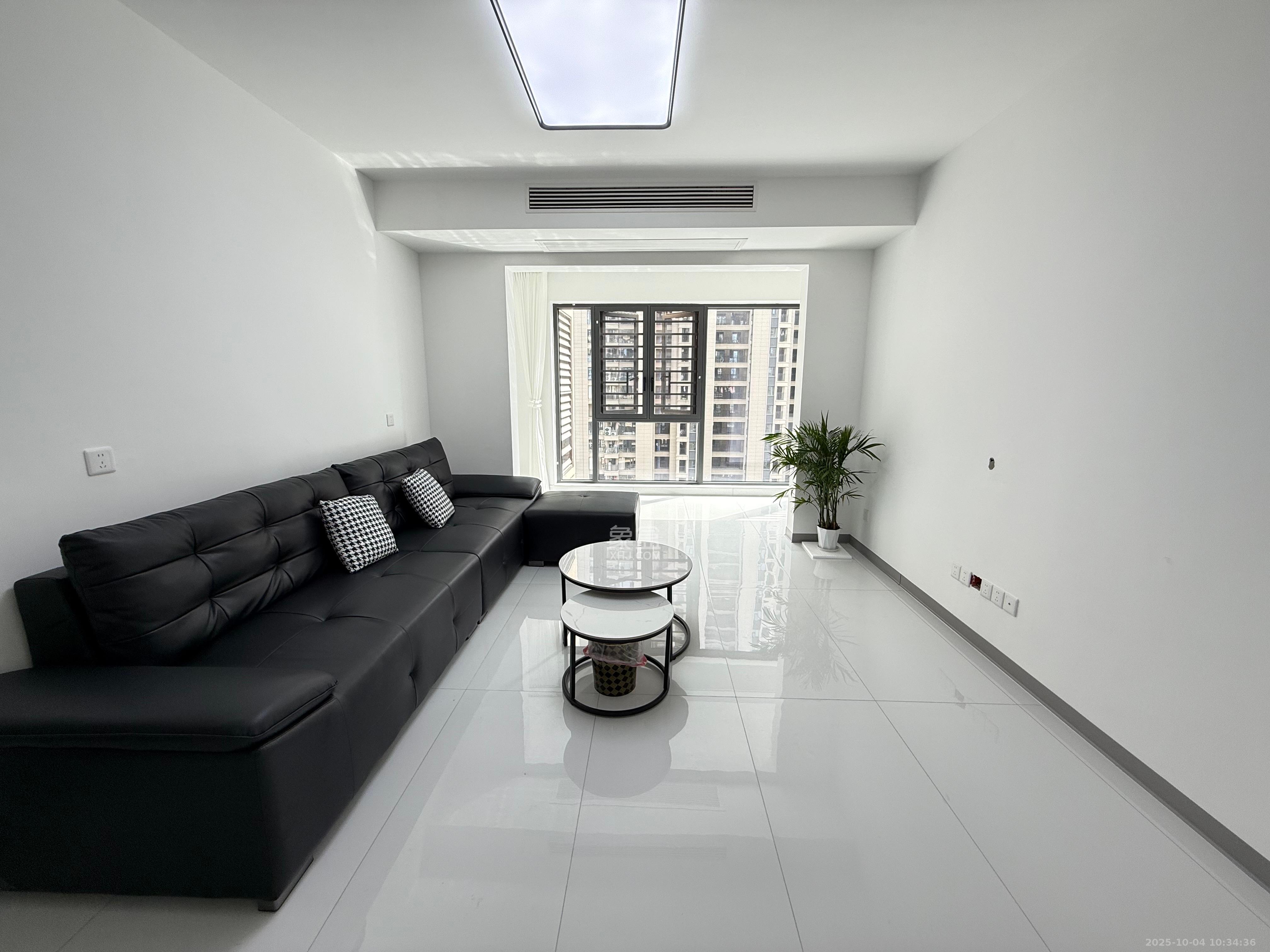 兴进珺府 4室2厅2卫 2800.0元/月 兴进珺府 4室2厅2卫 2800.0元/月室内图