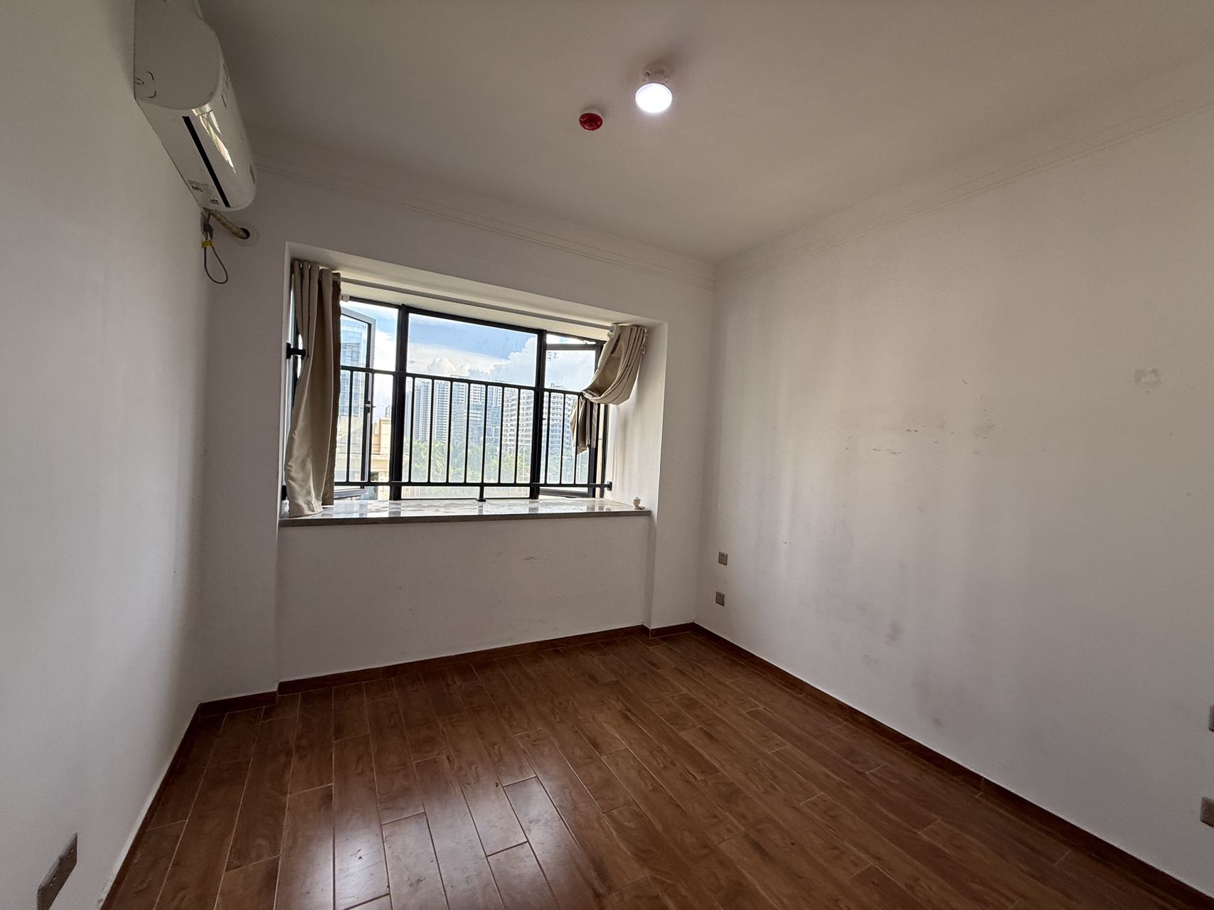 星华海岸城三期 3室2厅2卫 153.0万 星华海岸城三期 3室2厅2卫 153.0万室内图