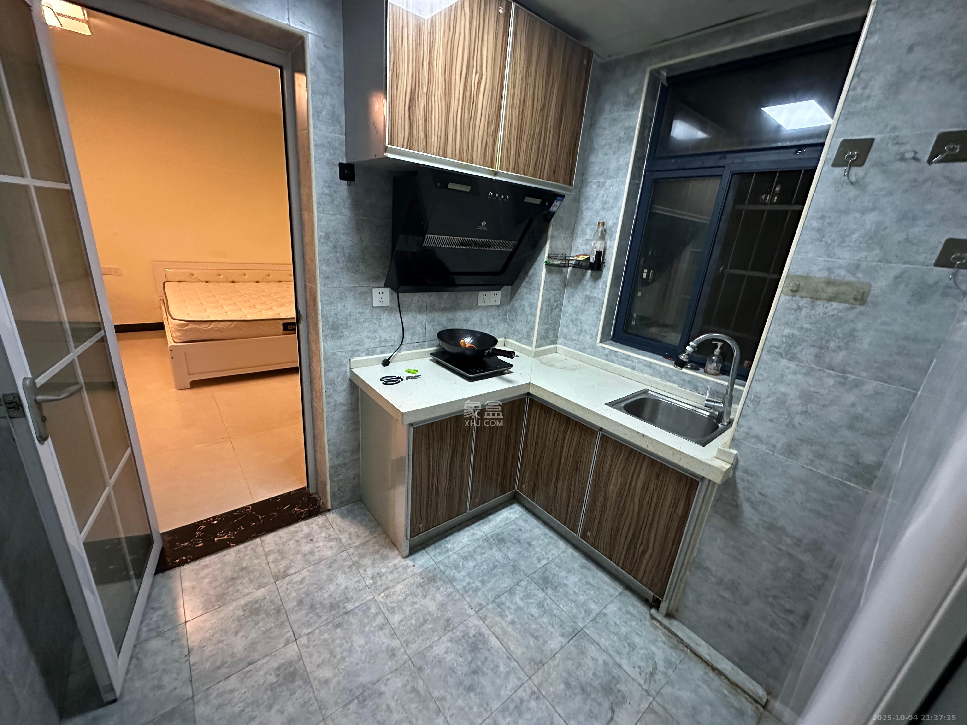 天悦嘉园  1室1厅1卫    1200.0元/月室内图