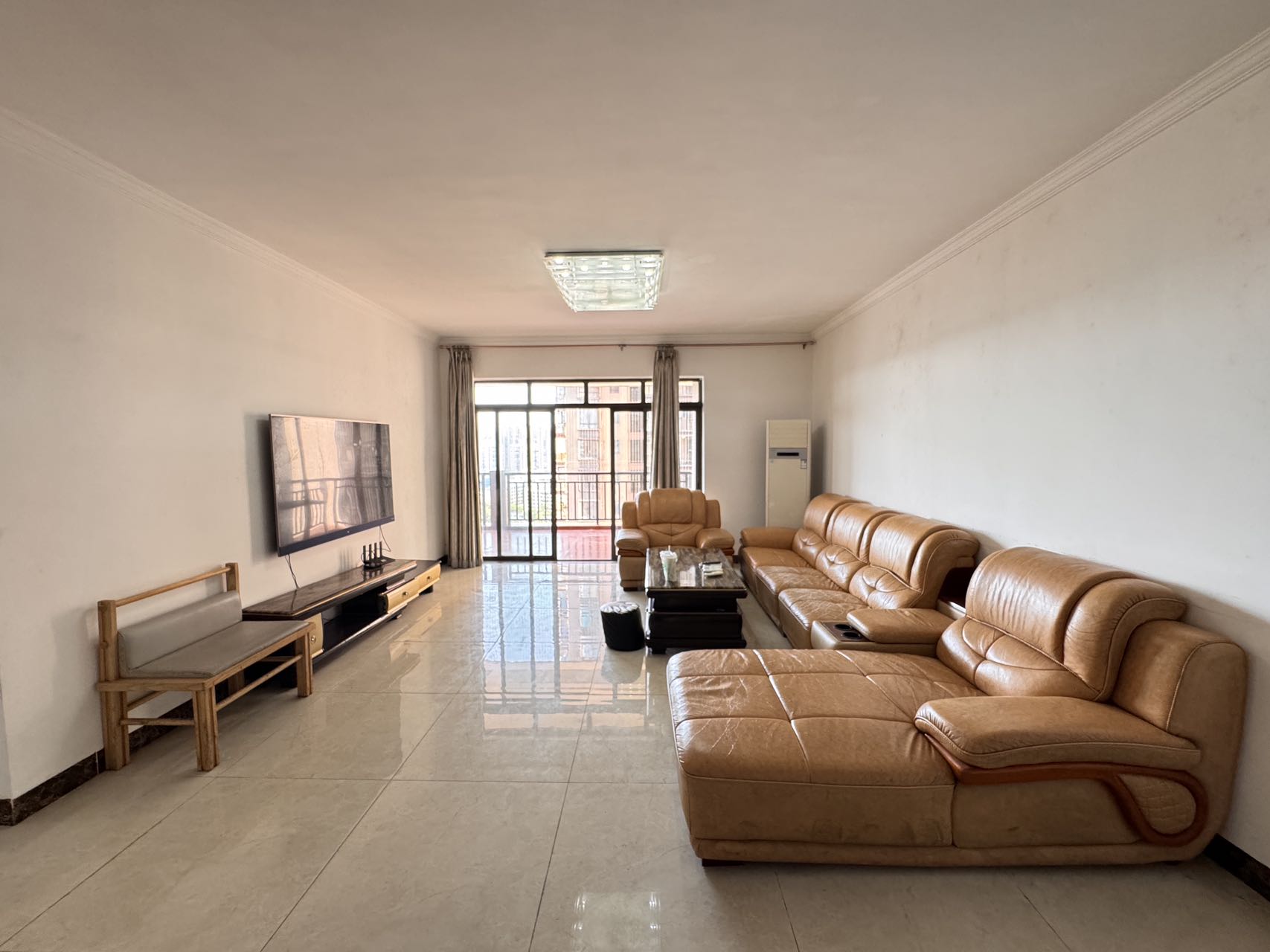 国贸城市花园 4室2厅2卫 4800.0元/月 国贸城市花园 4室2厅2卫 4800.0元/月户型图