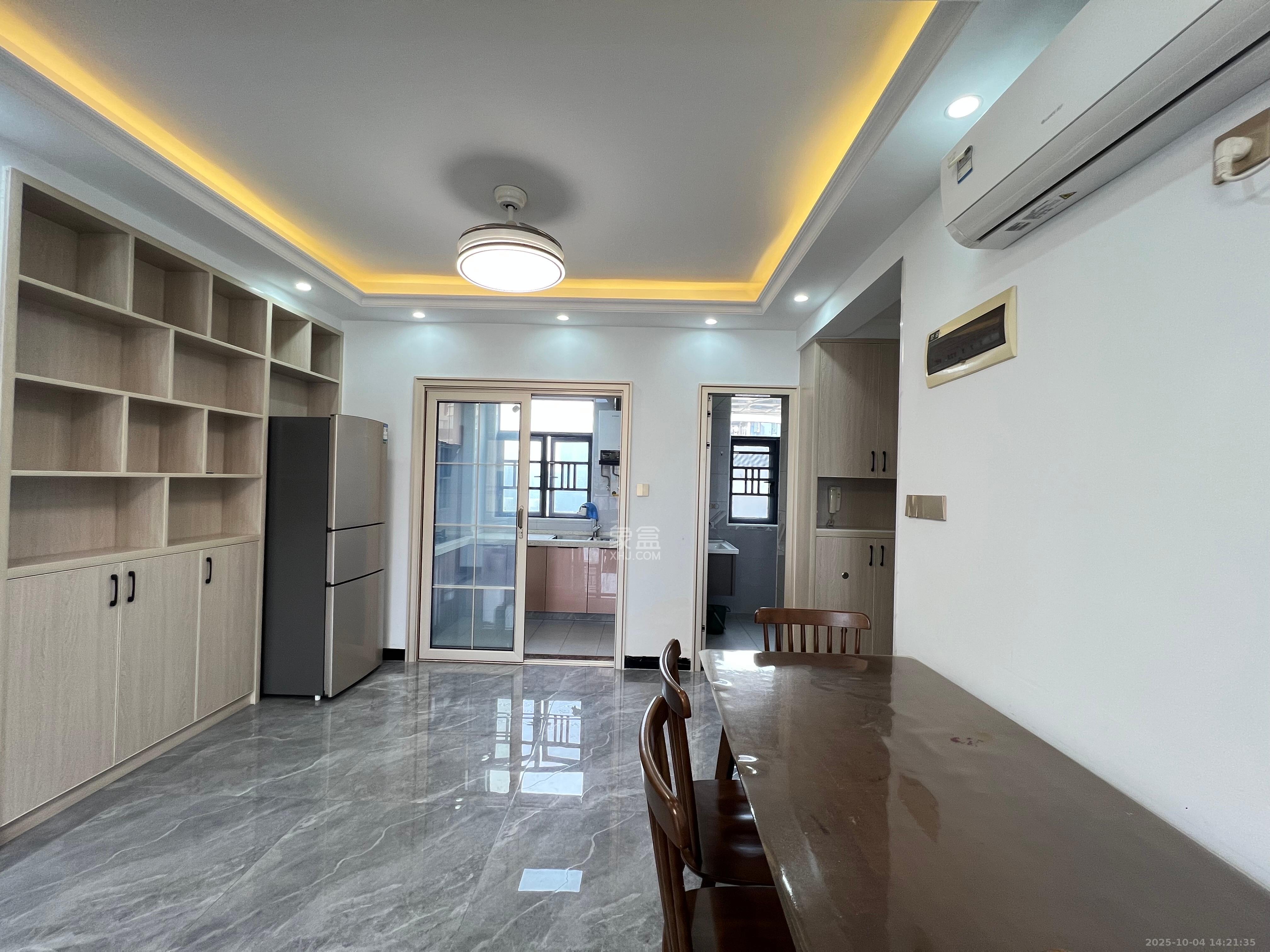 嘉雨兴园  2室1厅1卫    2800.0元/月室内图