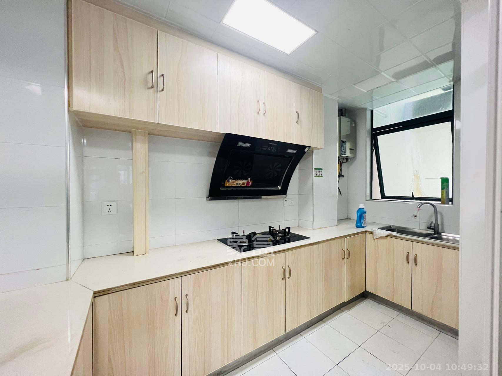 华盛新外滩  2室2厅1卫    2500.0元/月室内图