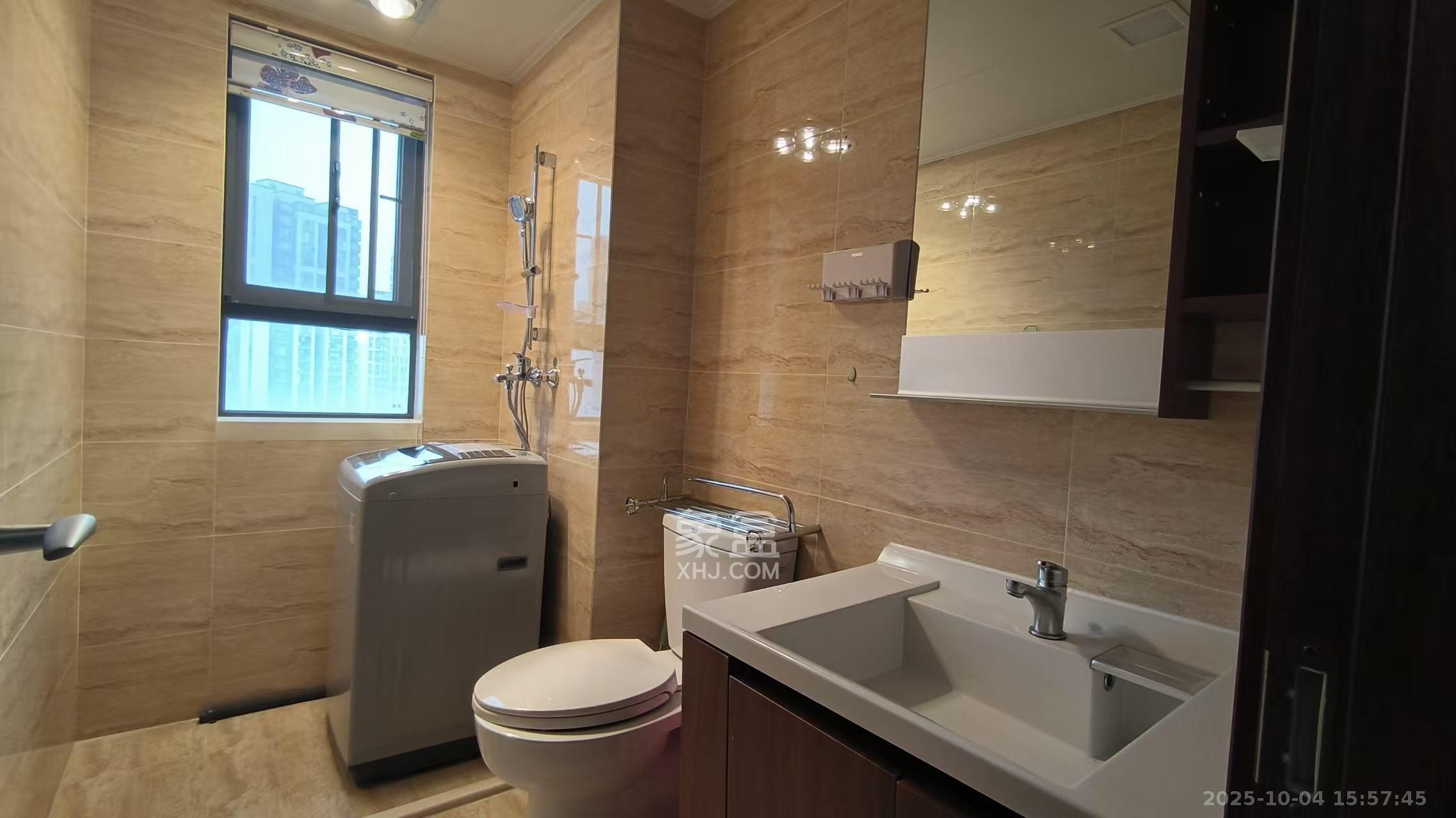 万科魅力之城  4室2厅2卫    3000.0元/月室内图