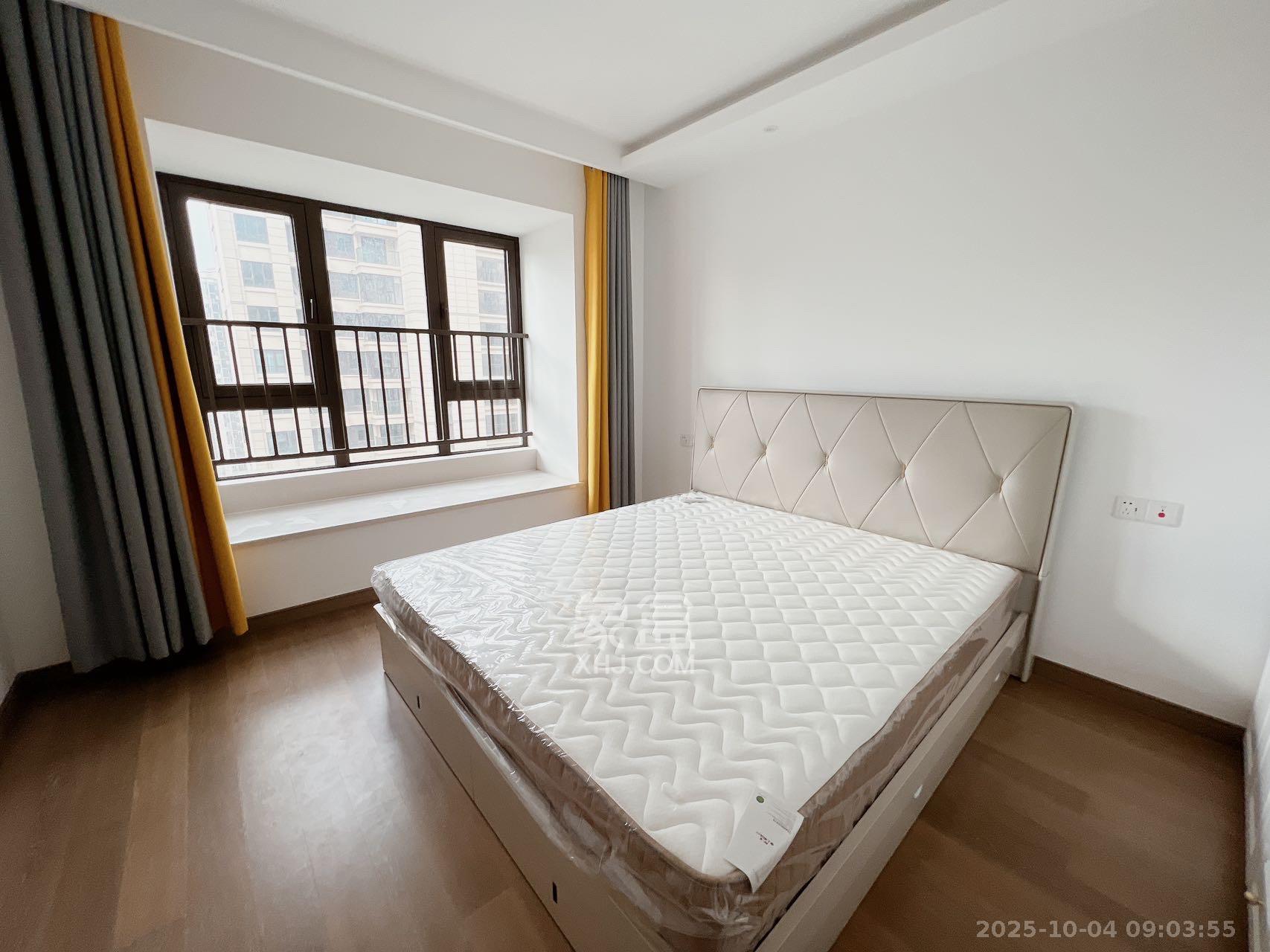 龙湖铂金中心(龙湖春江郦城) 3室2厅2卫 4000.0元/月 龙湖铂金中心(龙湖春江郦城) 3室2厅2卫 4000.0元/月室内图