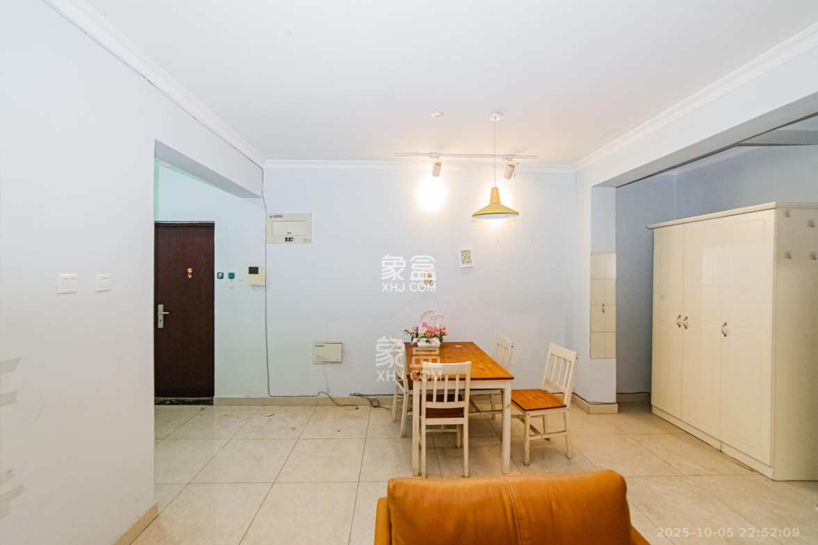 北辰三角洲D3区  3室2厅1卫    126.0万 北辰三角洲D3区  3室2厅1卫    126.0万客厅