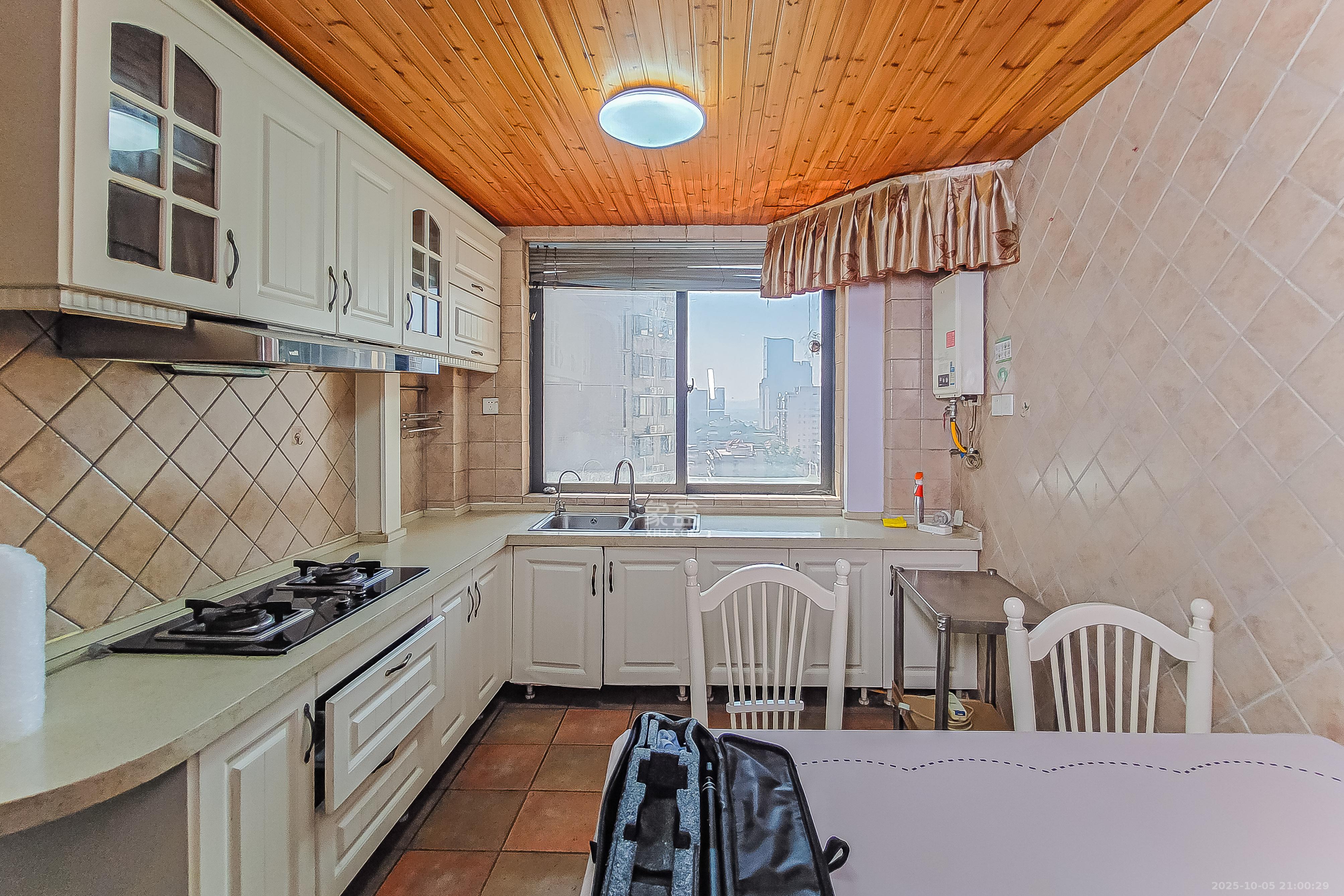 芙蓉蓉苑 1室1厅1卫 65.0万 芙蓉蓉苑 1室1厅1卫 65.0万厨房