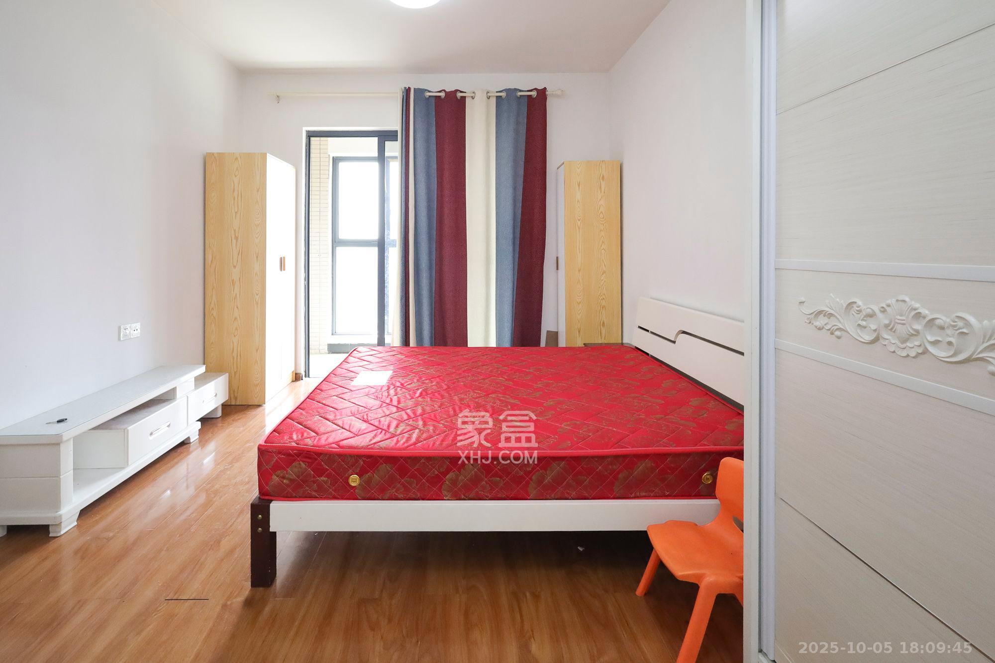 西山汇景一、二期 3室2厅2卫 3800.0元/月 西山汇景一、二期 3室2厅2卫 3800.0元/月室内图