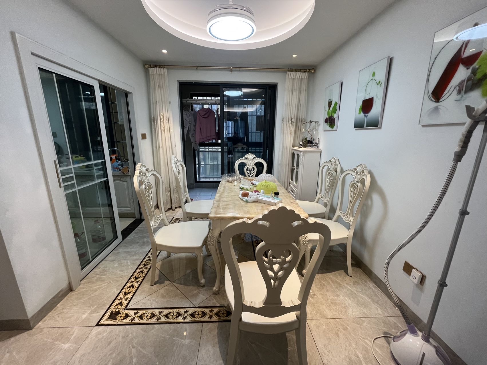 滨江帝景四期 4室2厅2卫 3800.0元/月 滨江帝景四期 4室2厅2卫 3800.0元/月室内图