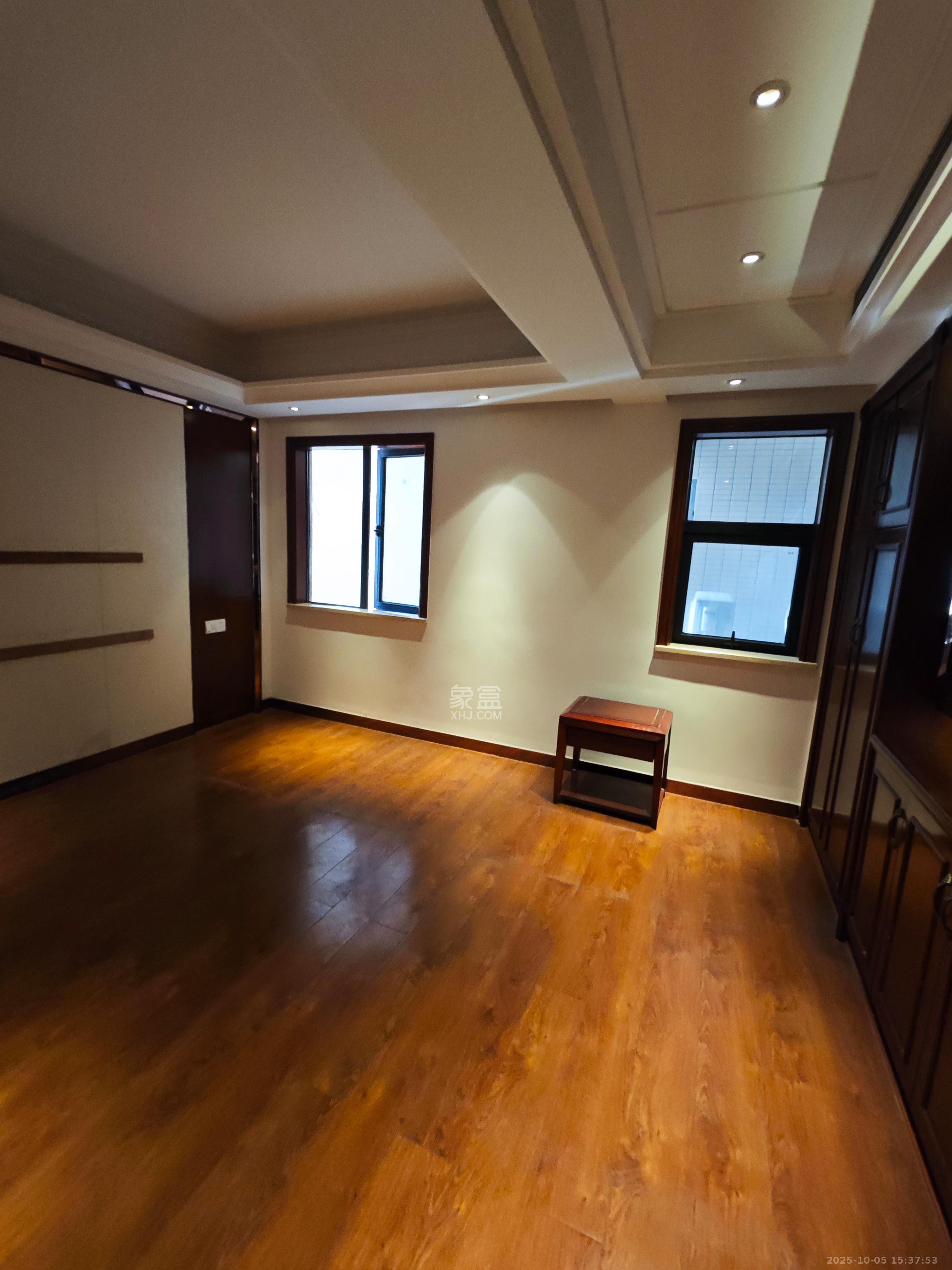 枫林家园 2室1厅1卫 2300.00元/月 枫林家园 2室1厅1卫 2300.00元/月室内图