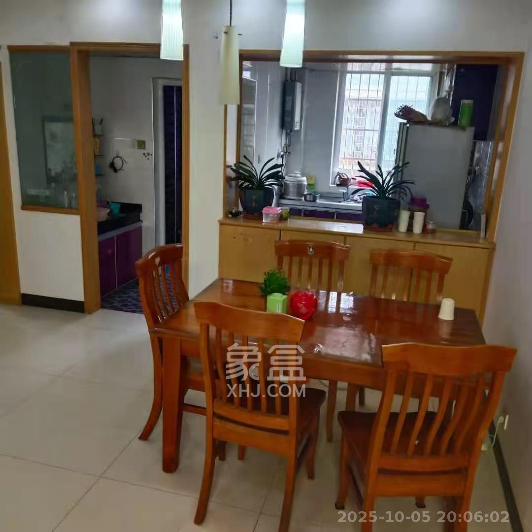 鄱阳小区  3室2厅1卫    1400.0元/月室内图