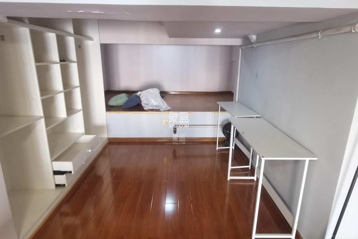 洋湖时代 1室1厅1卫 1100.0元/月 洋湖时代 1室1厅1卫 1100.0元/月室内图