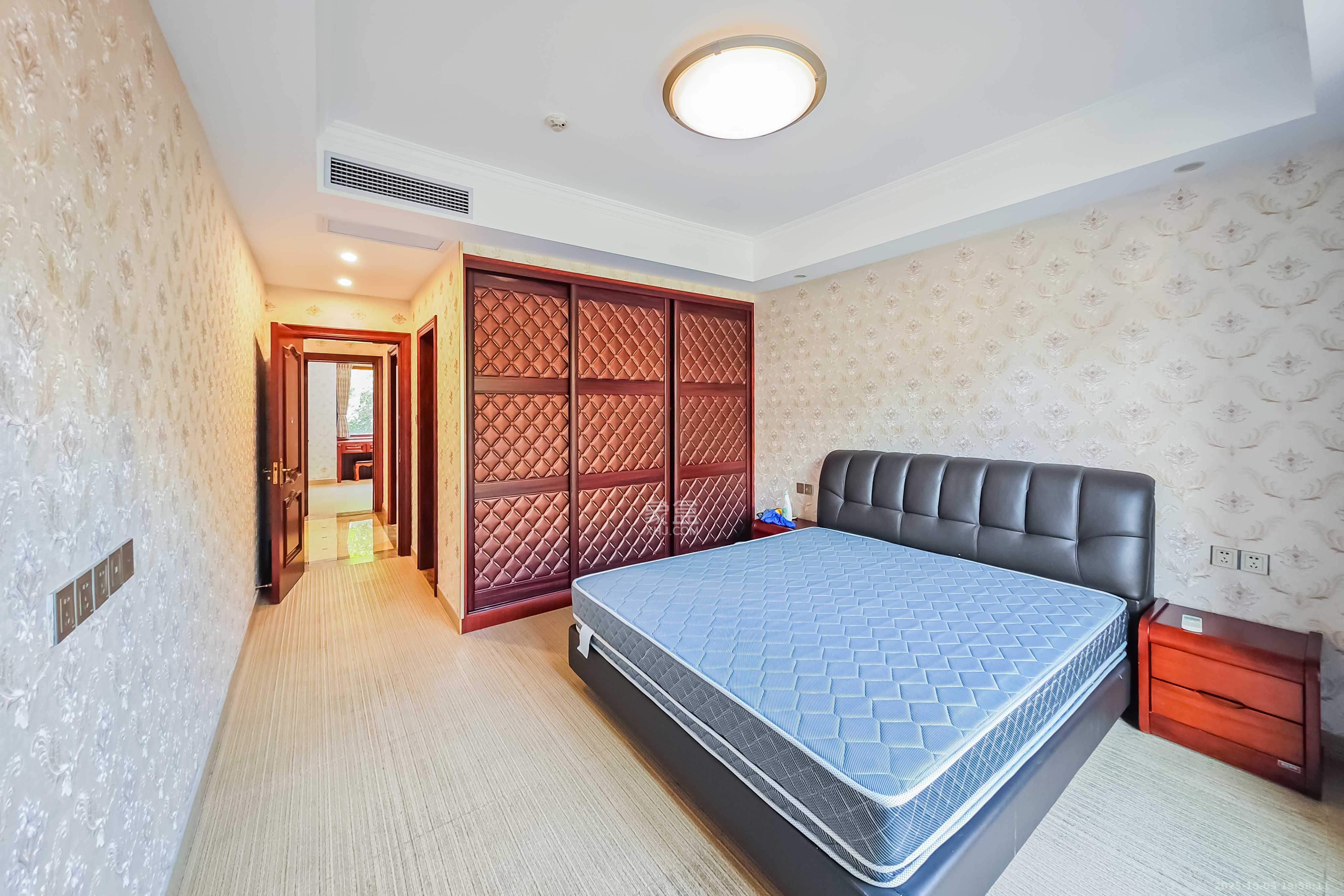 吉联小区(红墅湾)  3室2厅2卫    320.0万 吉联小区(红墅湾)  3室2厅2卫    320.0万卧室