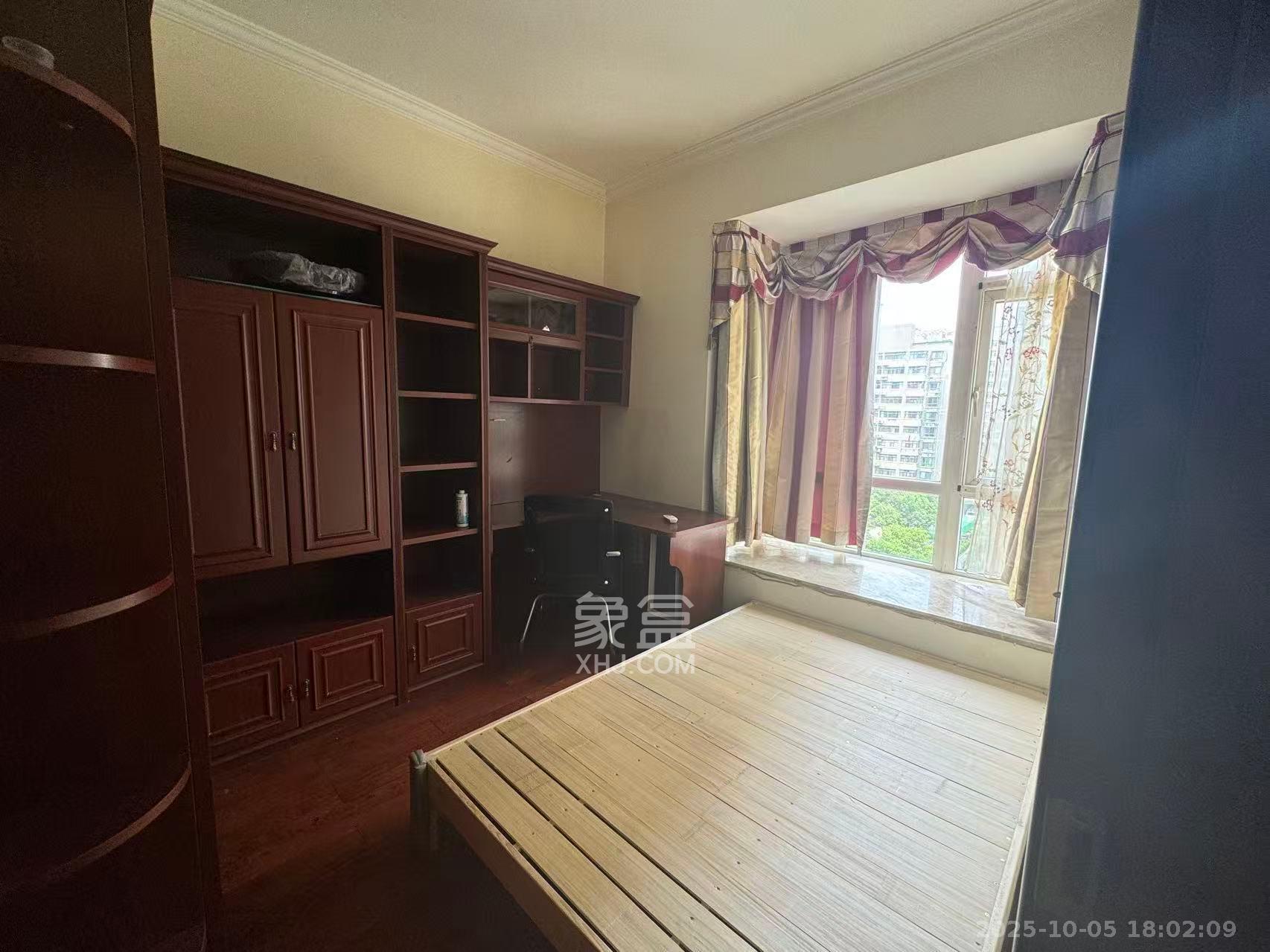 泊爱蓝湾 3室1厅2卫 3000.0元/月 泊爱蓝湾 3室1厅2卫 3000.0元/月室内图