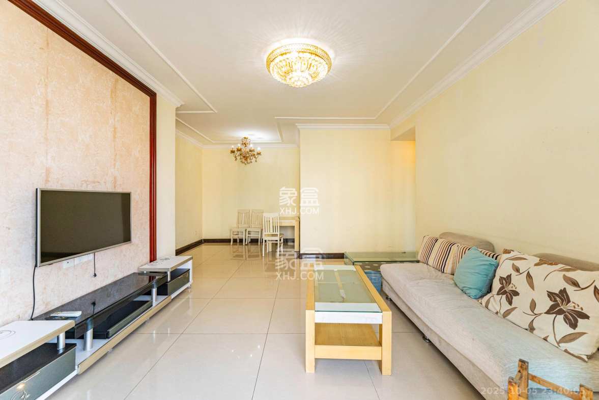 恒大雅苑  1室2厅1卫    80.0万 恒大雅苑  1室2厅1卫    80.0万客厅