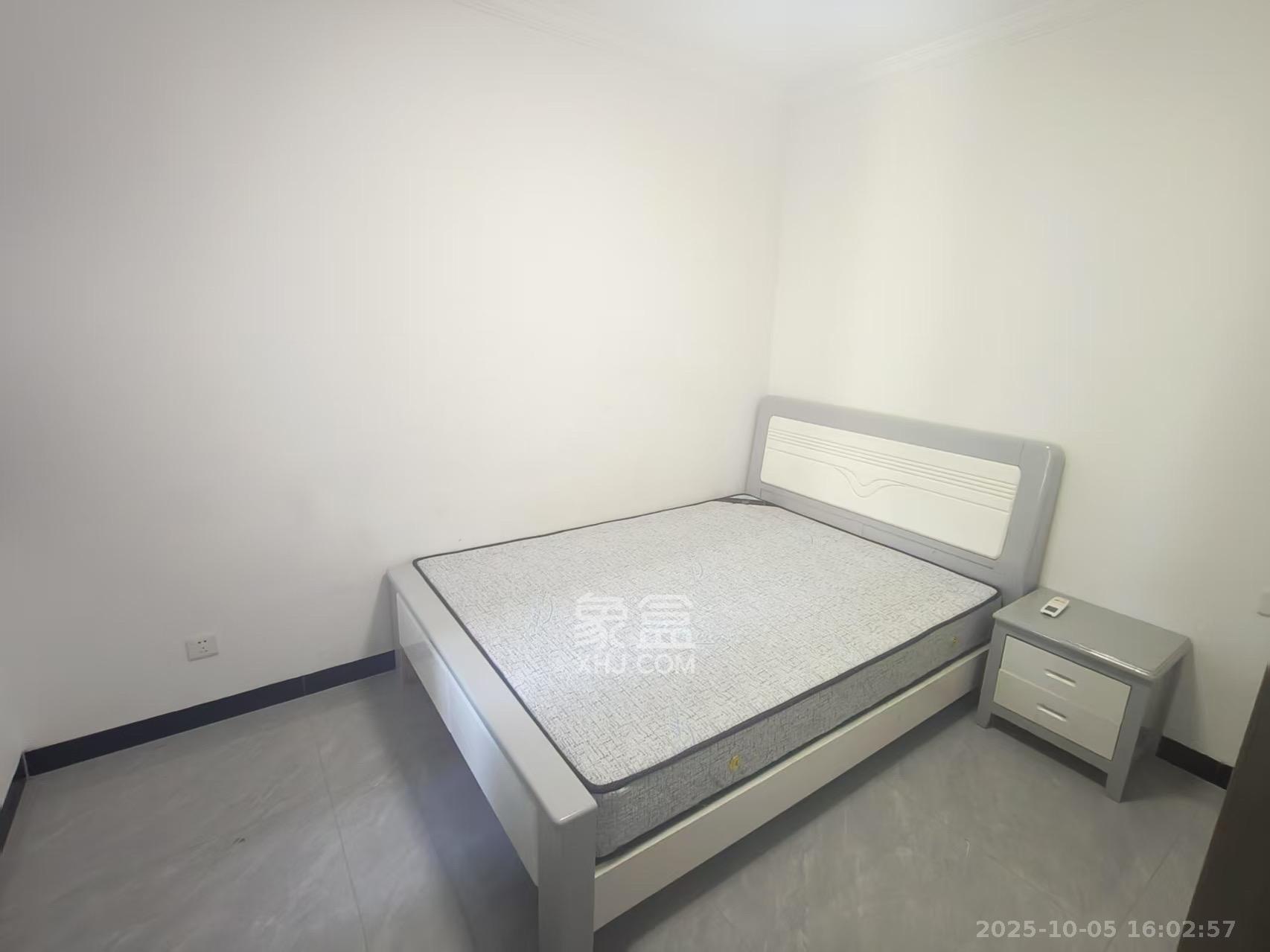 谷峰安置小区(惟德园) 2室1厅1卫 2000.00元/月 谷峰安置小区(惟德园) 2室1厅1卫 2000.00元/月室内图