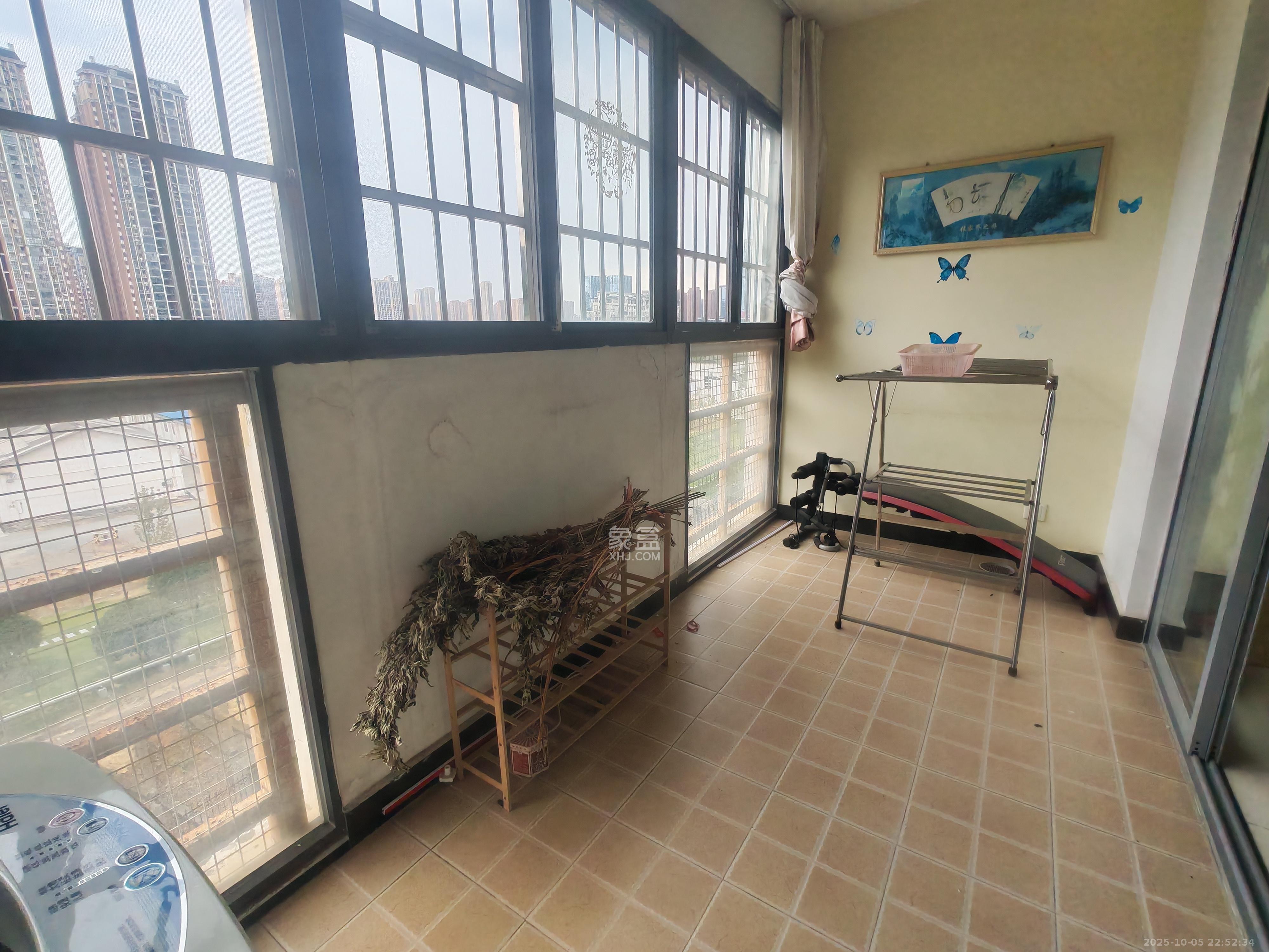 景塘家园  3室2厅1卫   2000.00元/月室内图