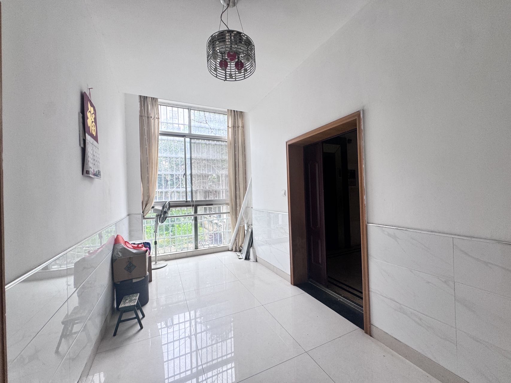 佳宁娜小区(梓山湖小区) 3室2厅2卫 1600.0元/月 佳宁娜小区(梓山湖小区) 3室2厅2卫 1600.0元/月室内图