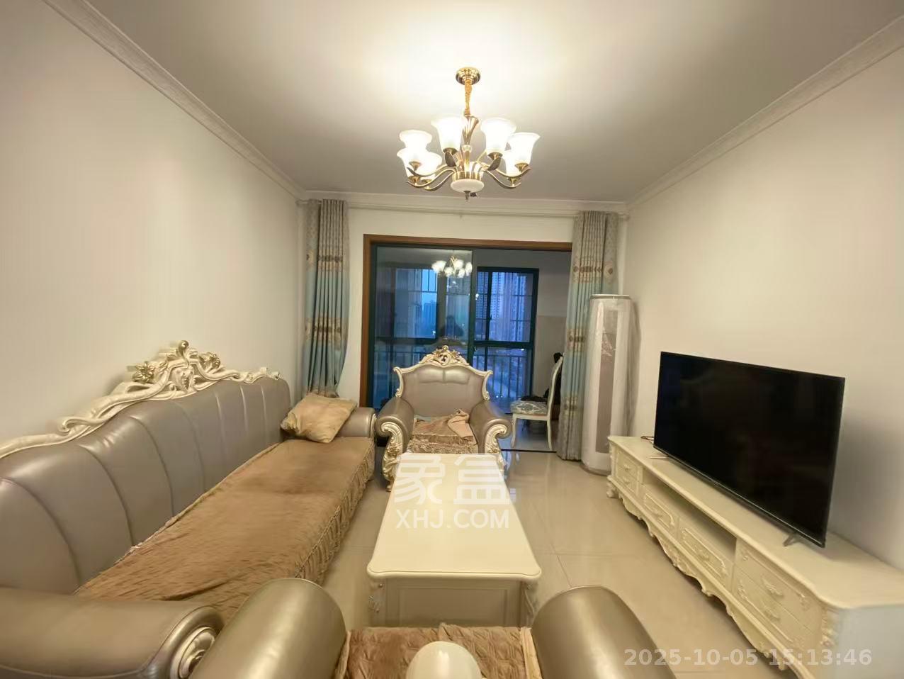 洋湖时代  3室2厅1卫    2500.0元/月室内图