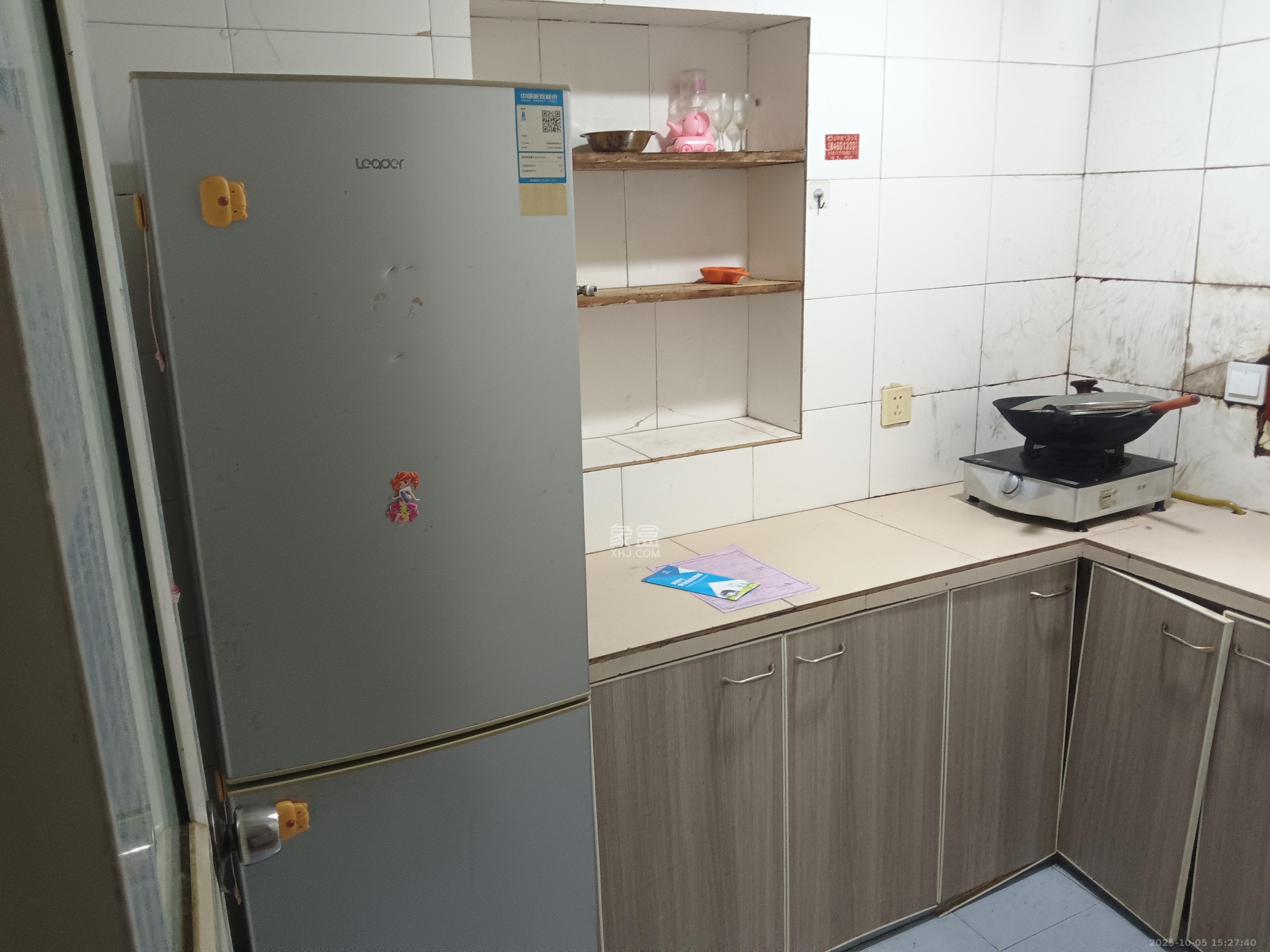 长监宿舍  5室1厅1卫    1450.0元/月 长监宿舍  5室1厅1卫    1450.0元/月室内图