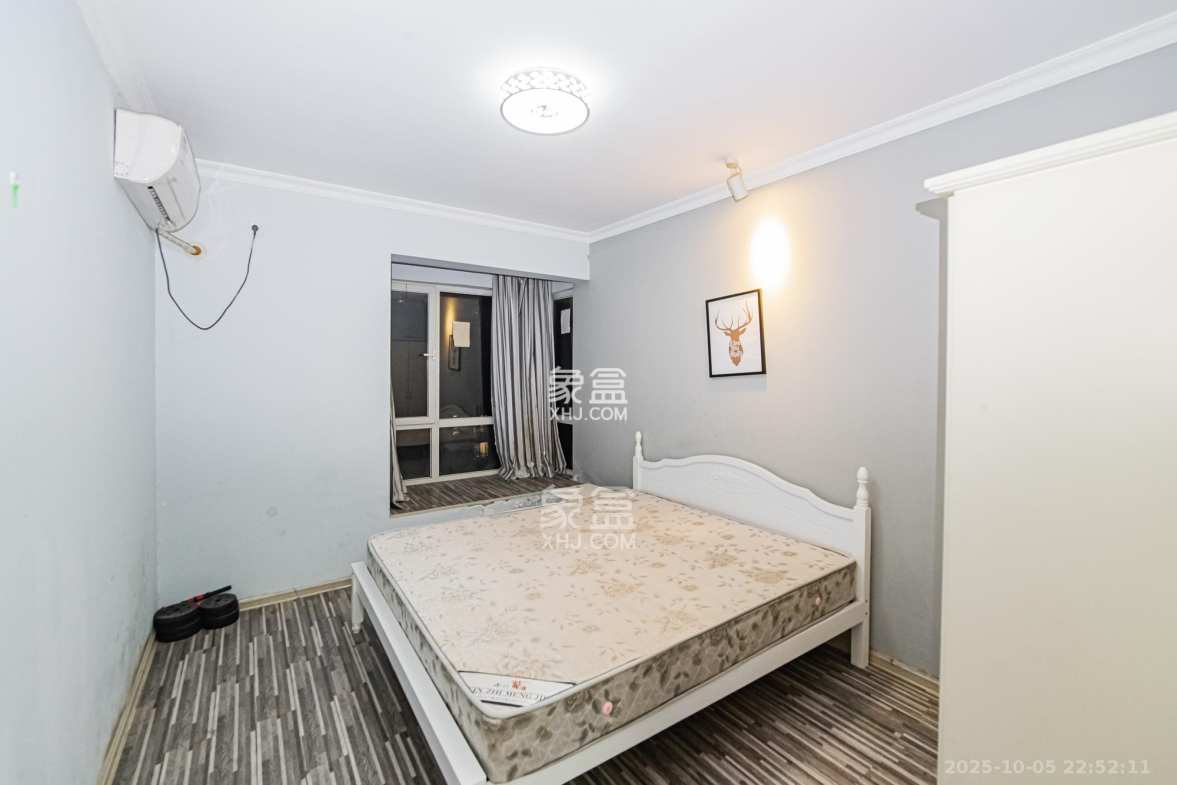 北辰三角洲D3区  3室2厅1卫    126.0万 北辰三角洲D3区  3室2厅1卫    126.0万卧室