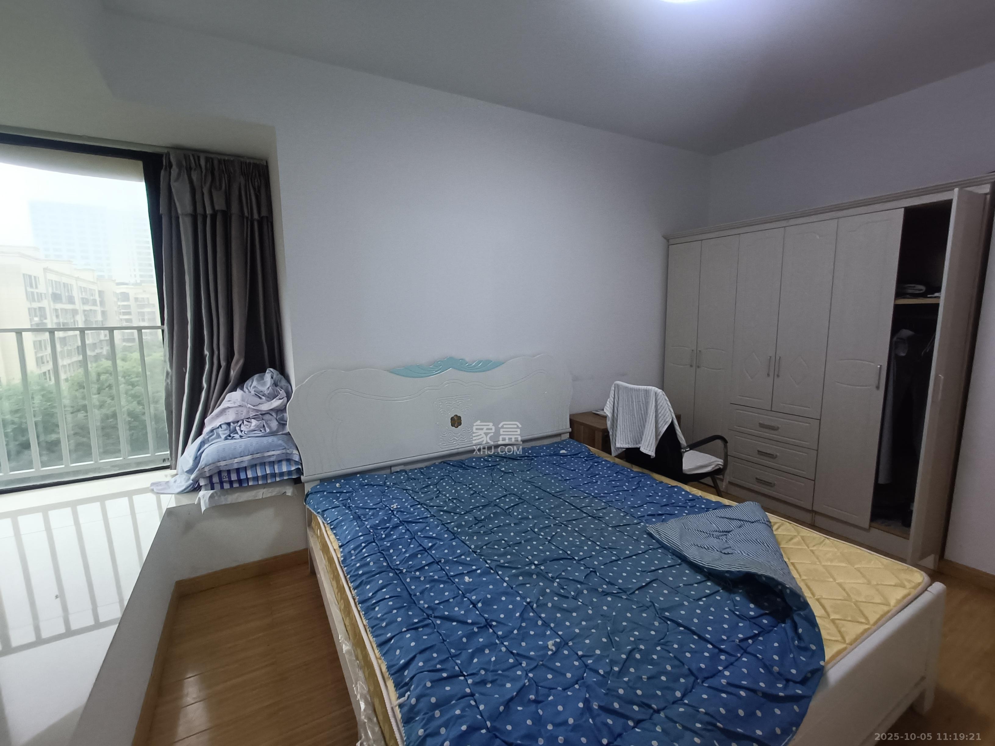 保利麓谷林语F区  3室2厅1卫    2300.0元/月 保利麓谷林语F区  3室2厅1卫    2300.0元/月室内图