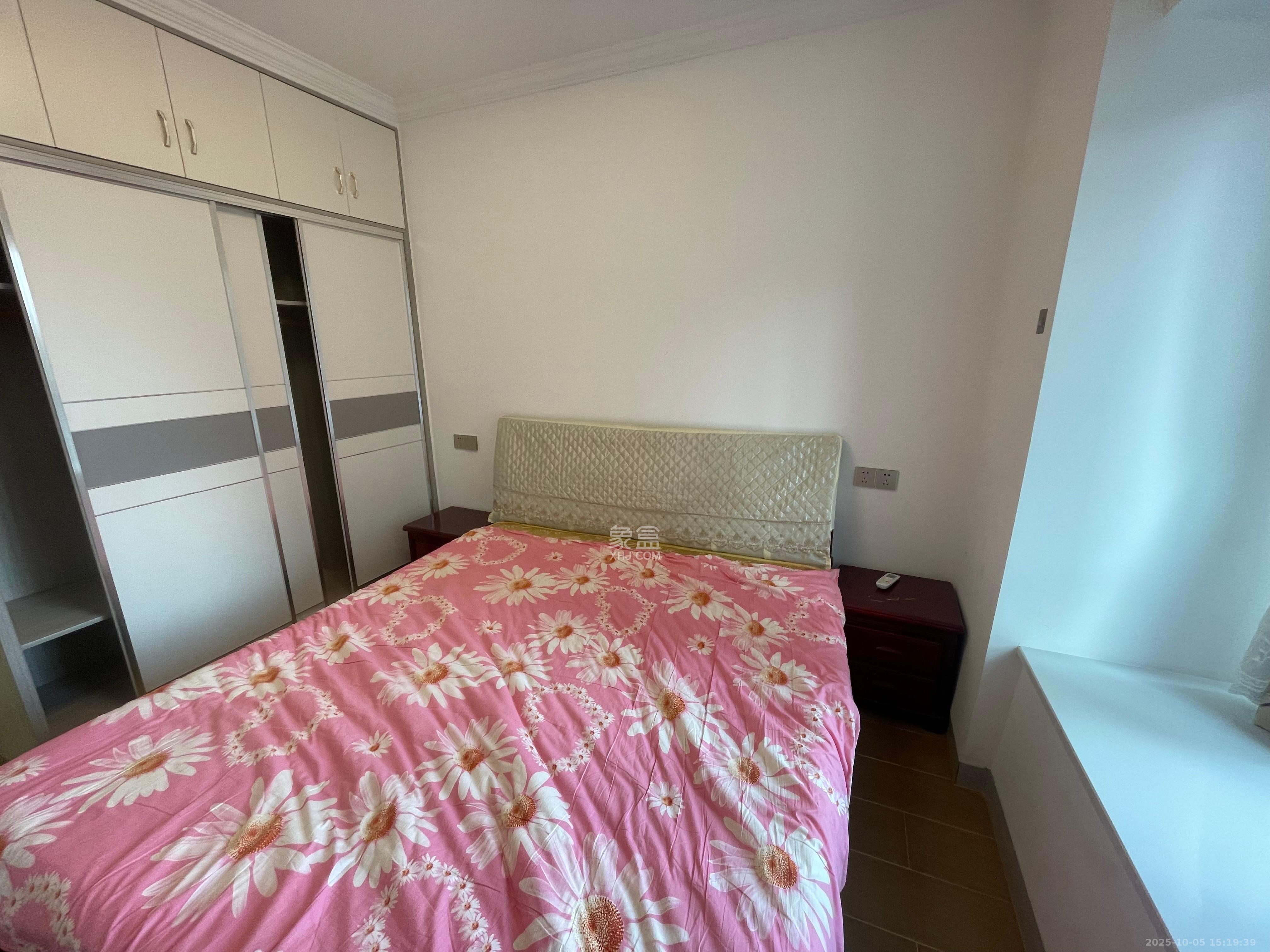 谷峰安置小区(惟德园) 2室2厅1卫 2000.00元/月 谷峰安置小区(惟德园) 2室2厅1卫 2000.00元/月室内图