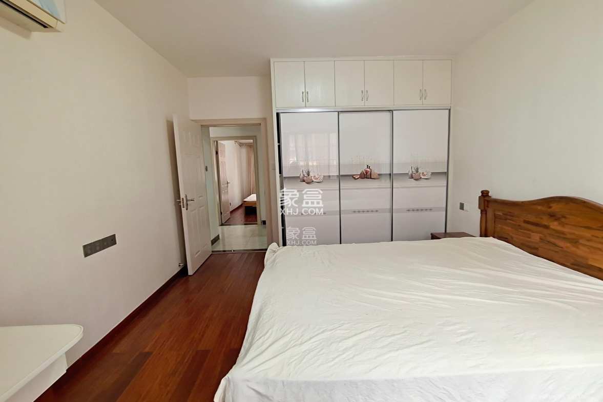 新城国际花都 3室2厅1卫 1700.0元/月 新城国际花都 3室2厅1卫 1700.0元/月室内图