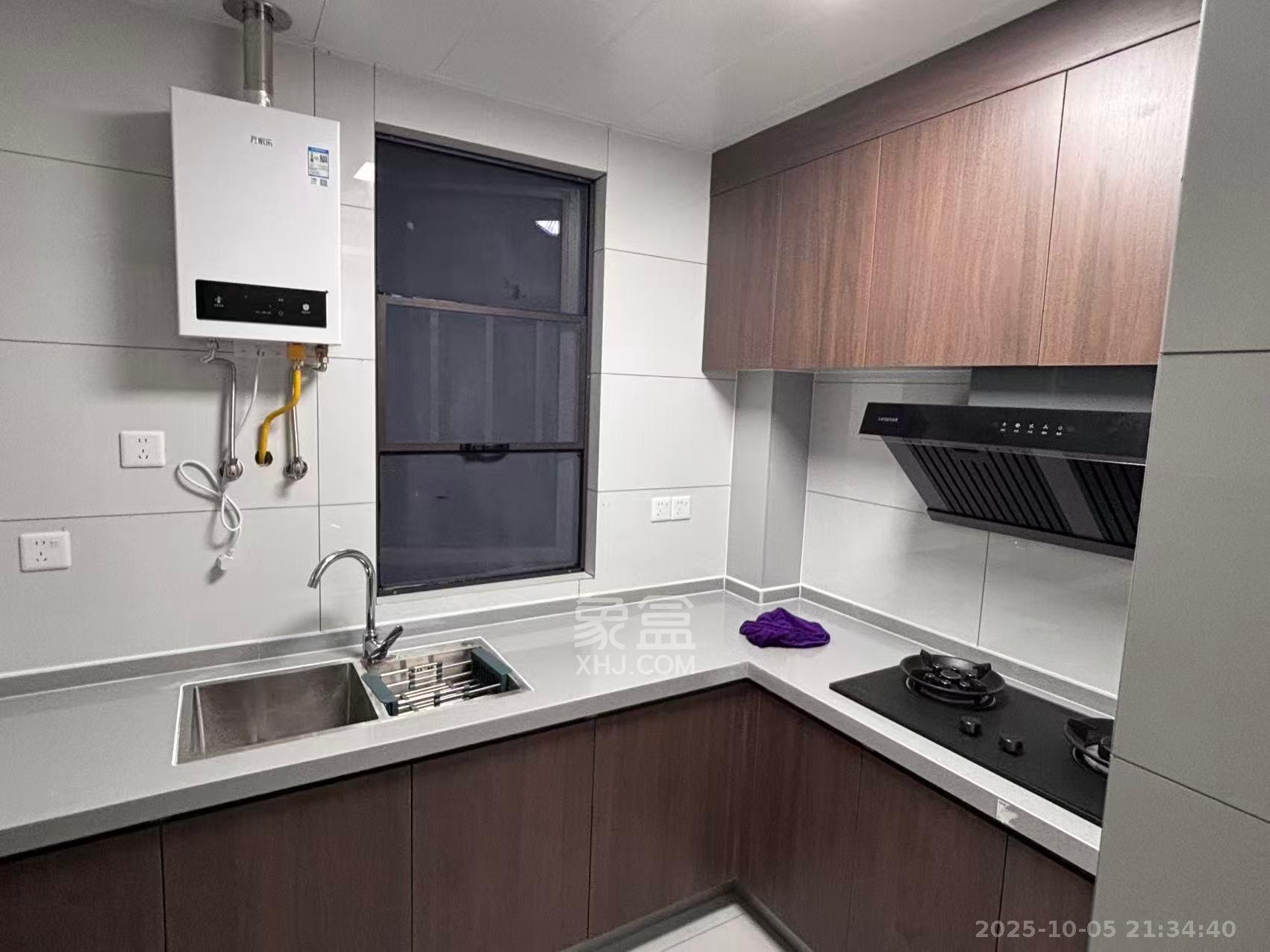 长沙溪山悦 3室2厅1卫 2600.00元/月 长沙溪山悦 3室2厅1卫 2600.00元/月室内图