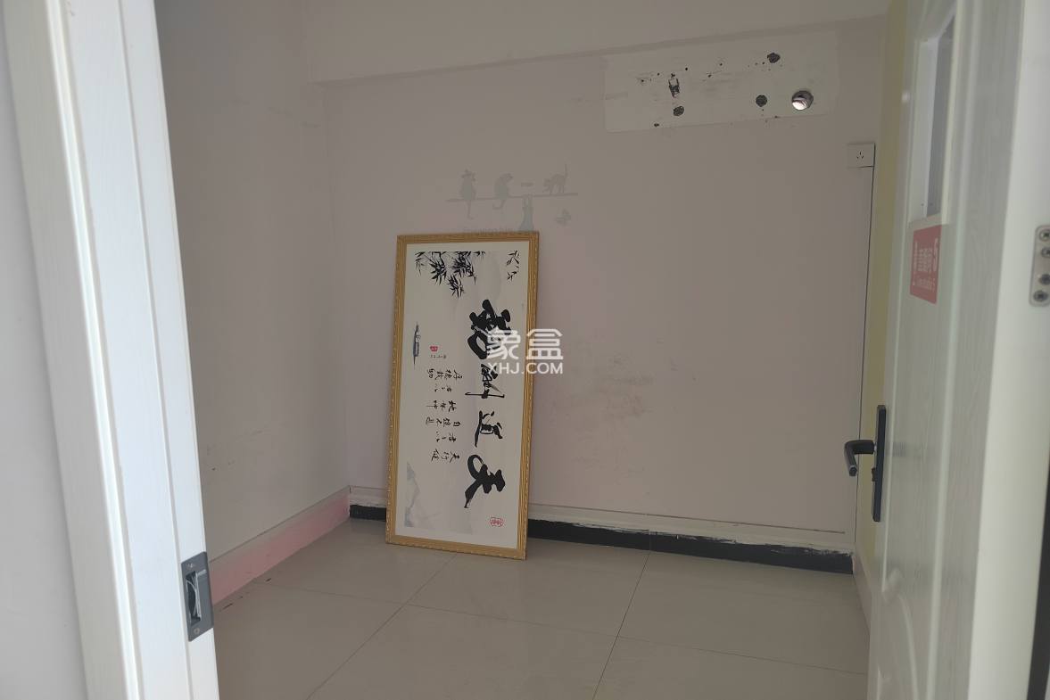 SOHO尚都 6室1厅1卫 3200.0元/月 SOHO尚都 6室1厅1卫 3200.0元/月室内图