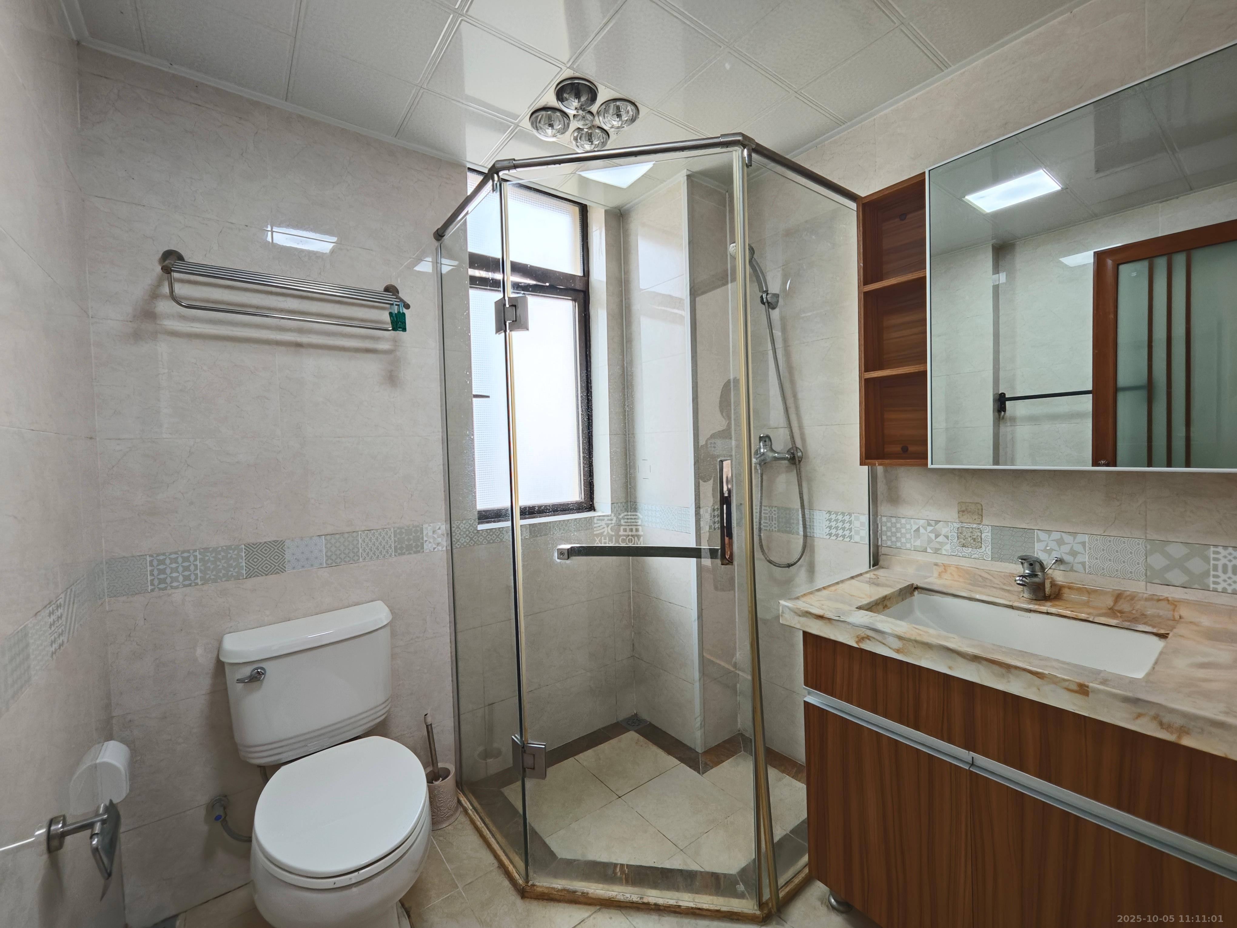 江山帝景哈佛 3室2厅2卫 1800.0元/月 江山帝景哈佛 3室2厅2卫 1800.0元/月室内图