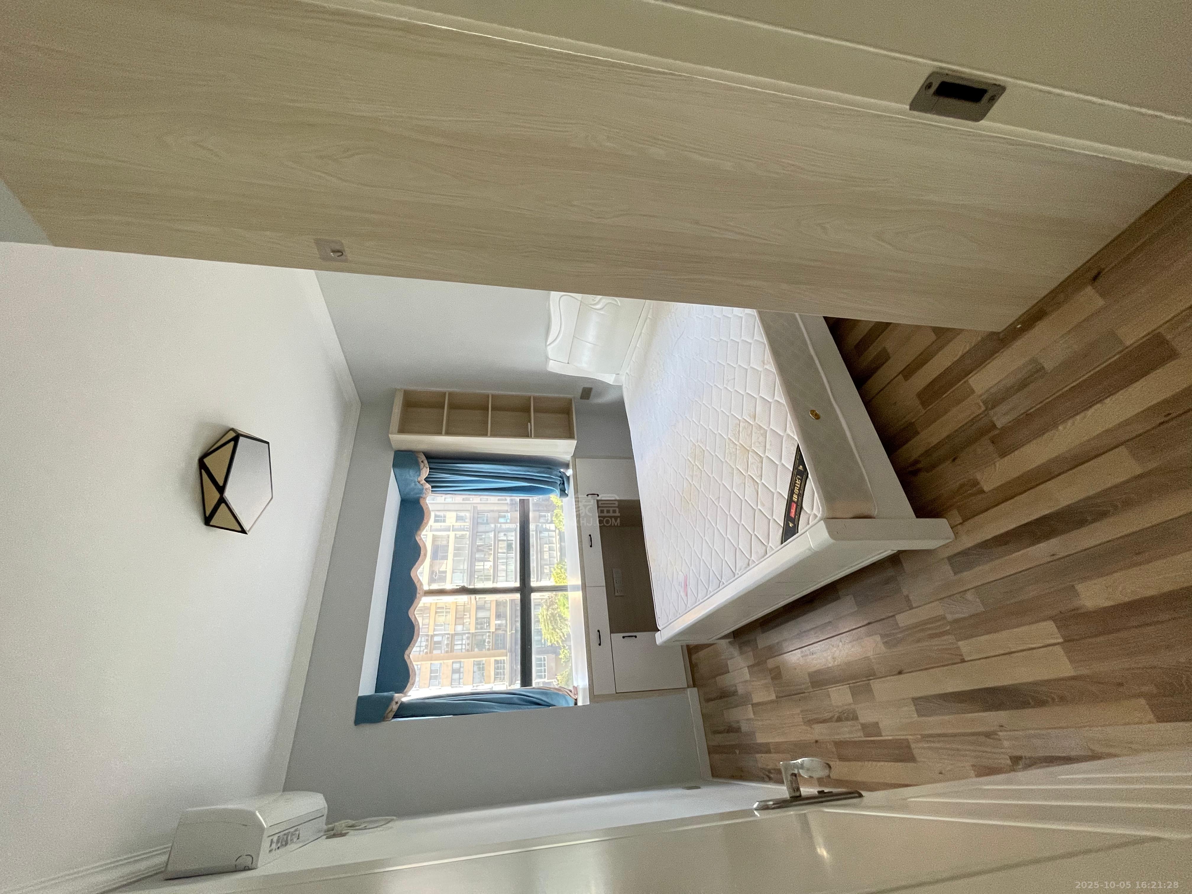 时代新城(翰林府) 3室2厅1卫 2000.0元/月 时代新城(翰林府) 3室2厅1卫 2000.0元/月室内图