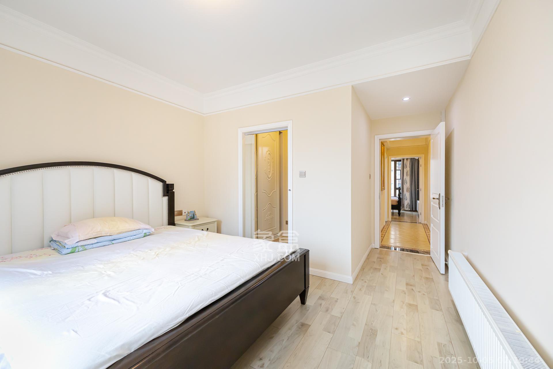 龙湖湘风原著（龙湖湘风星城）  4室2厅2卫    123.0万卧室