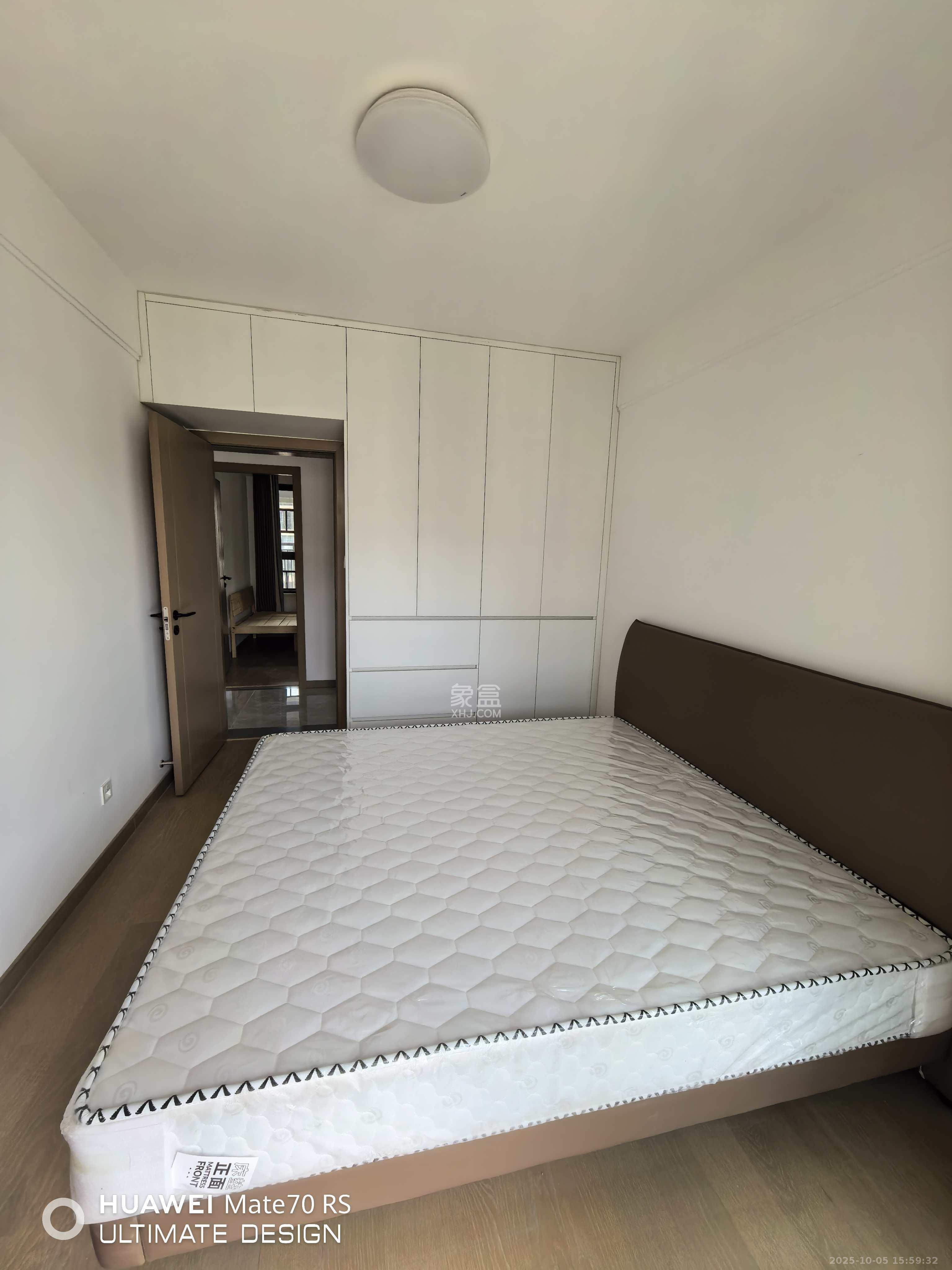 城发恒伟星雅韵(恒伟星辉苑) 4室2厅2卫 3600.0元/月 城发恒伟星雅韵(恒伟星辉苑) 4室2厅2卫 3600.0元/月室内图