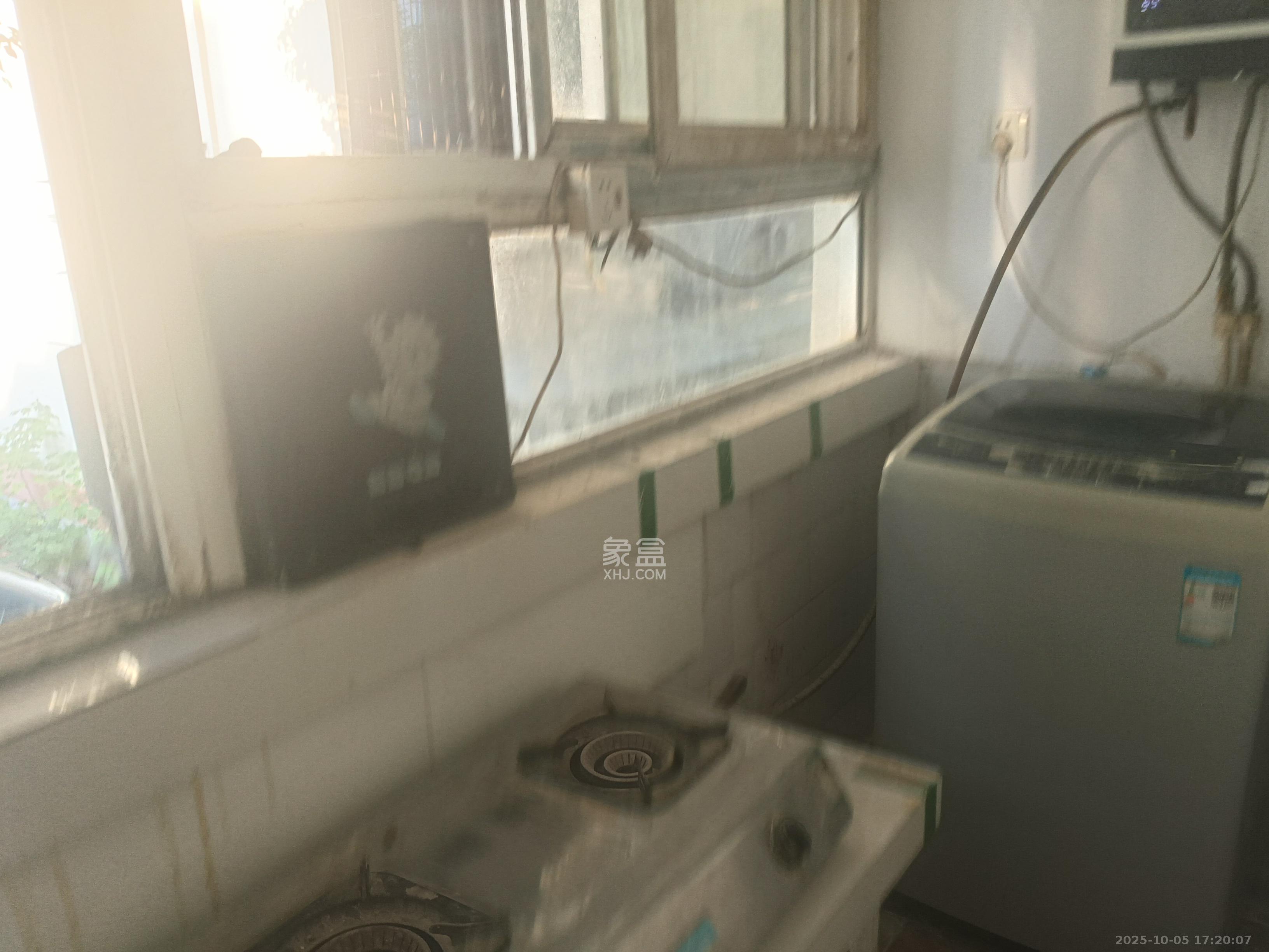 轻苑小区 3室1厅1卫 1600.0元/月 轻苑小区 3室1厅1卫 1600.0元/月室内图