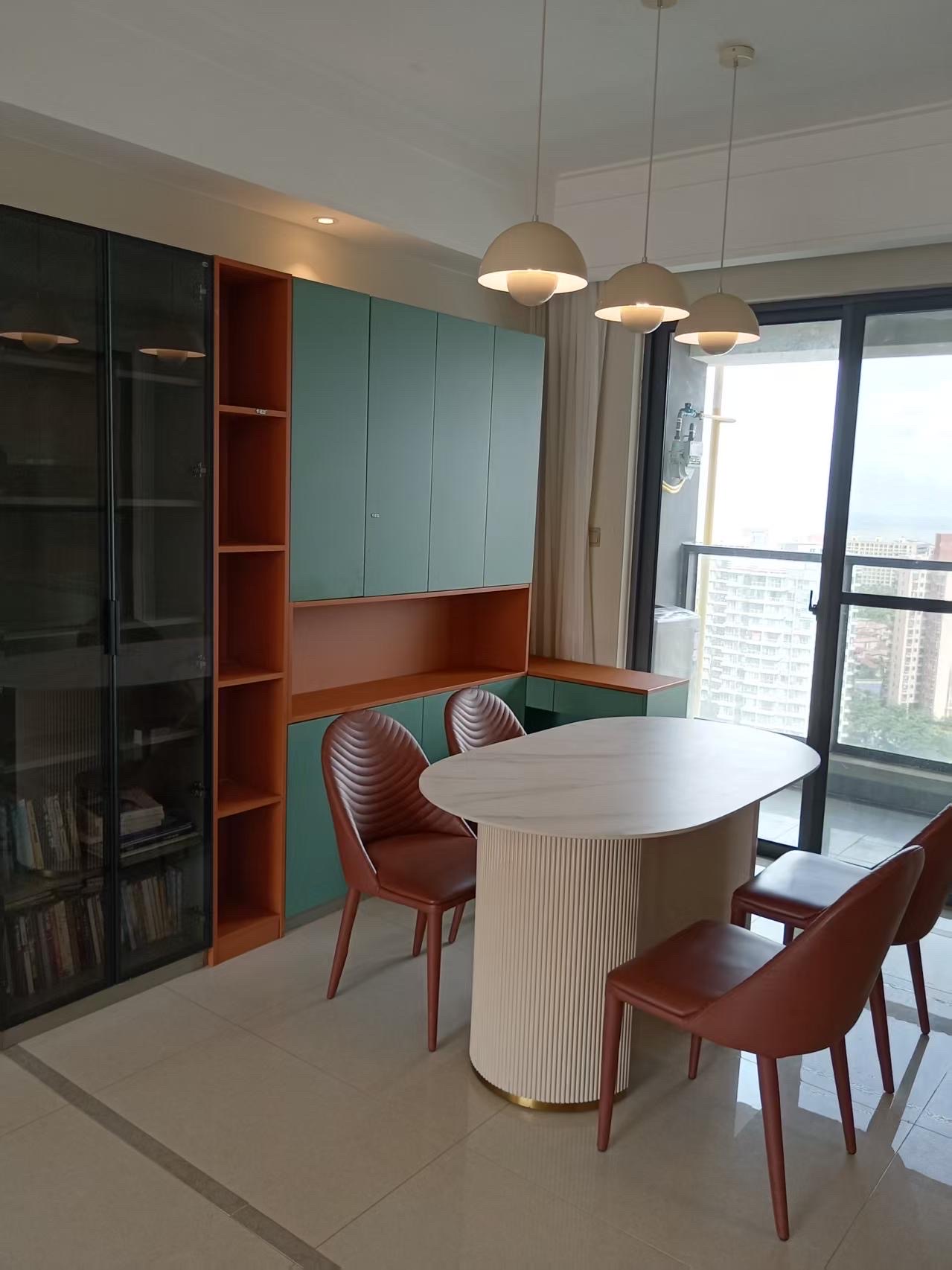 大华锦绣海岸四期  3室2厅2卫    180.0万 大华锦绣海岸四期  3室2厅2卫    180.0万客厅