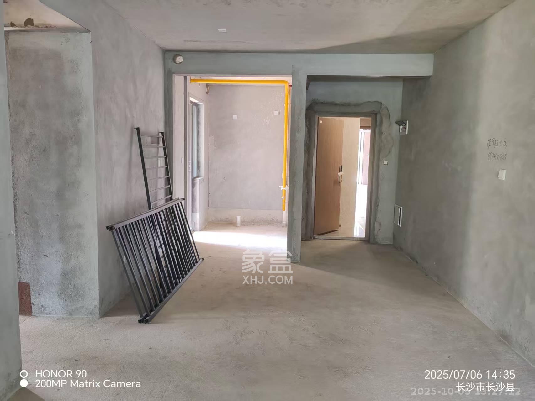 新城明昱东方  3室2厅1卫    1500.0元/月室内图