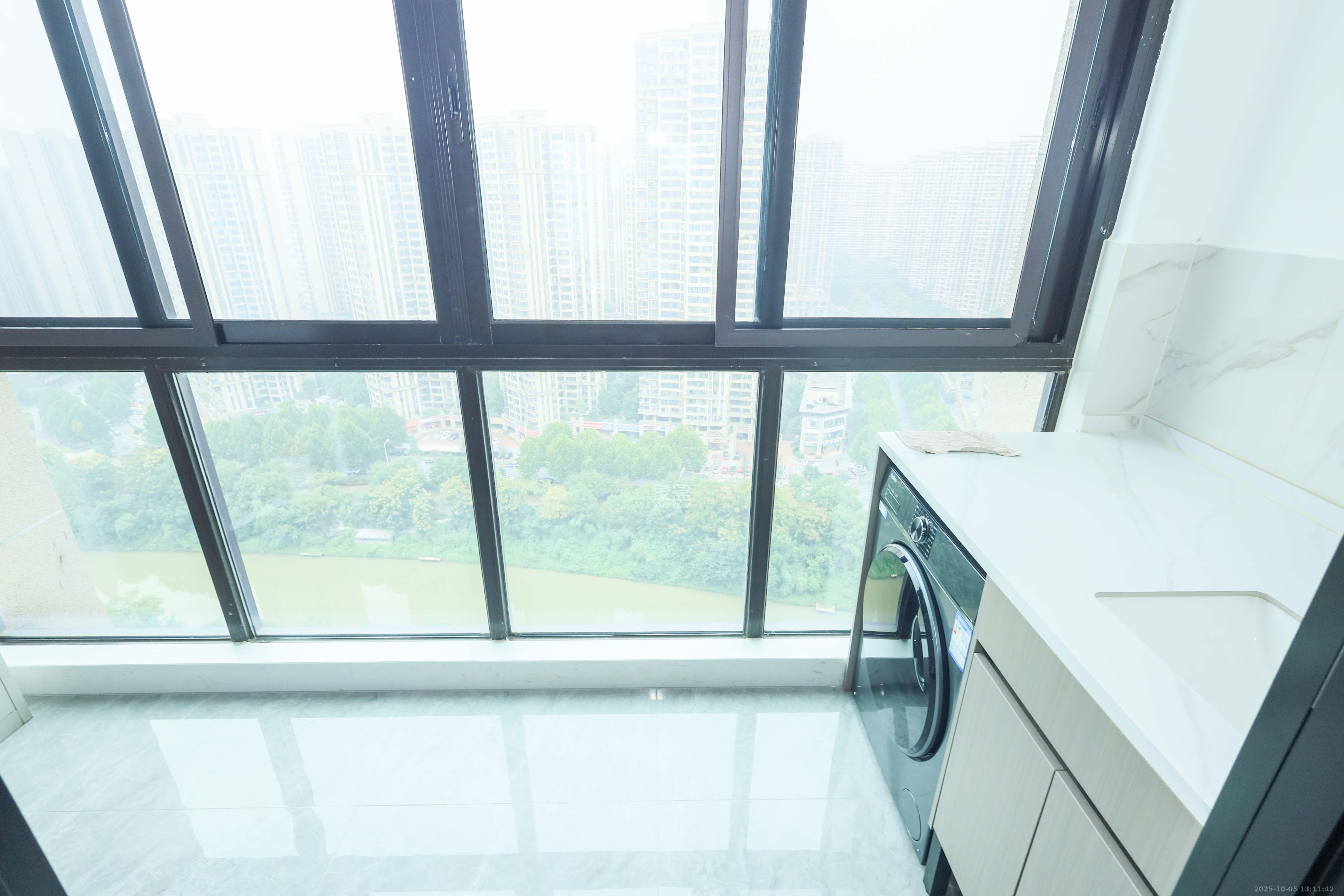 晟通牡丹舸 4室2厅2卫 430.0万 晟通牡丹舸 4室2厅2卫 430.0万阳台