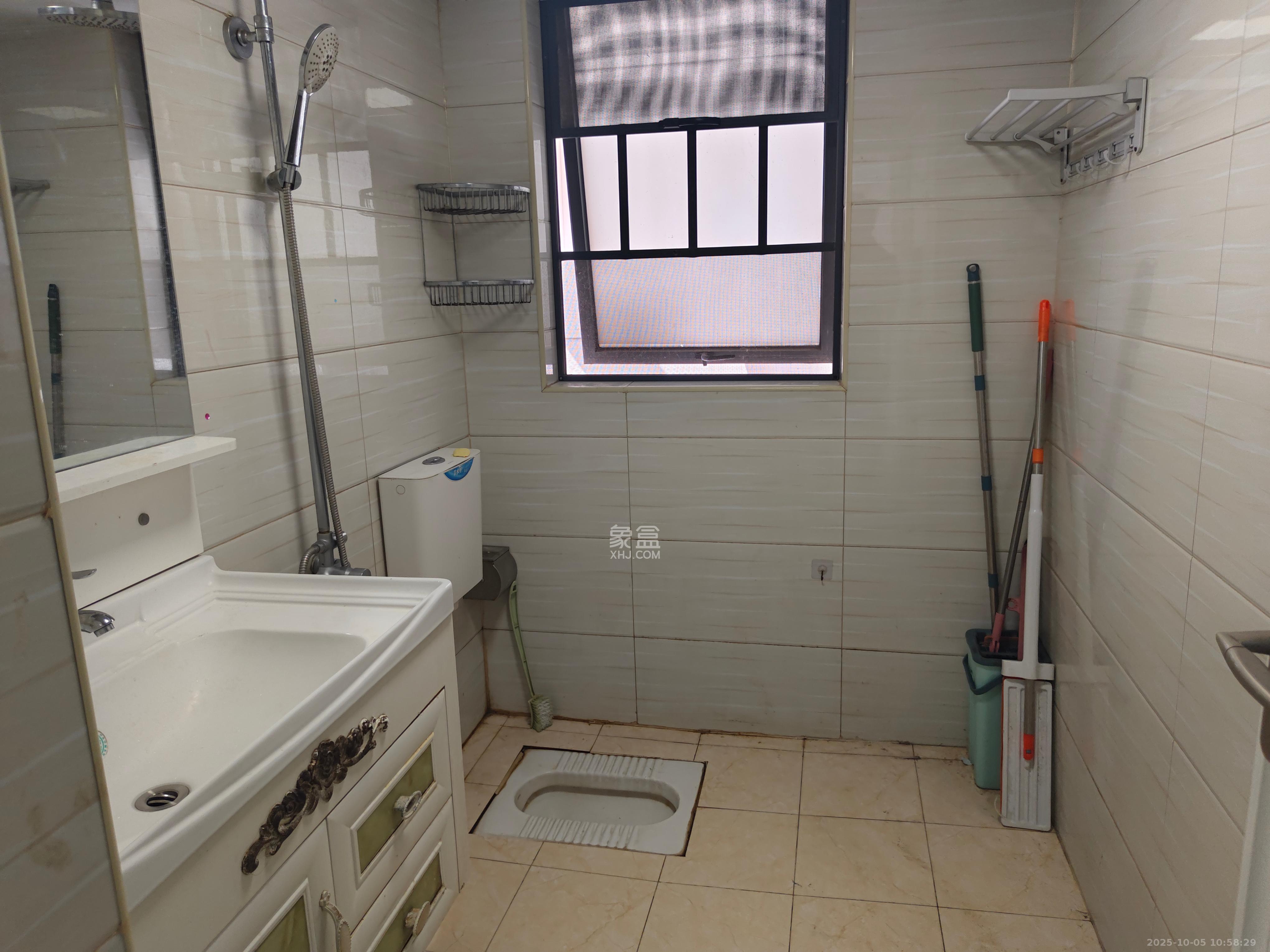 I尚国际(元泰大厦) 2室2厅1卫 1600.0元/月 I尚国际(元泰大厦) 2室2厅1卫 1600.0元/月室内图