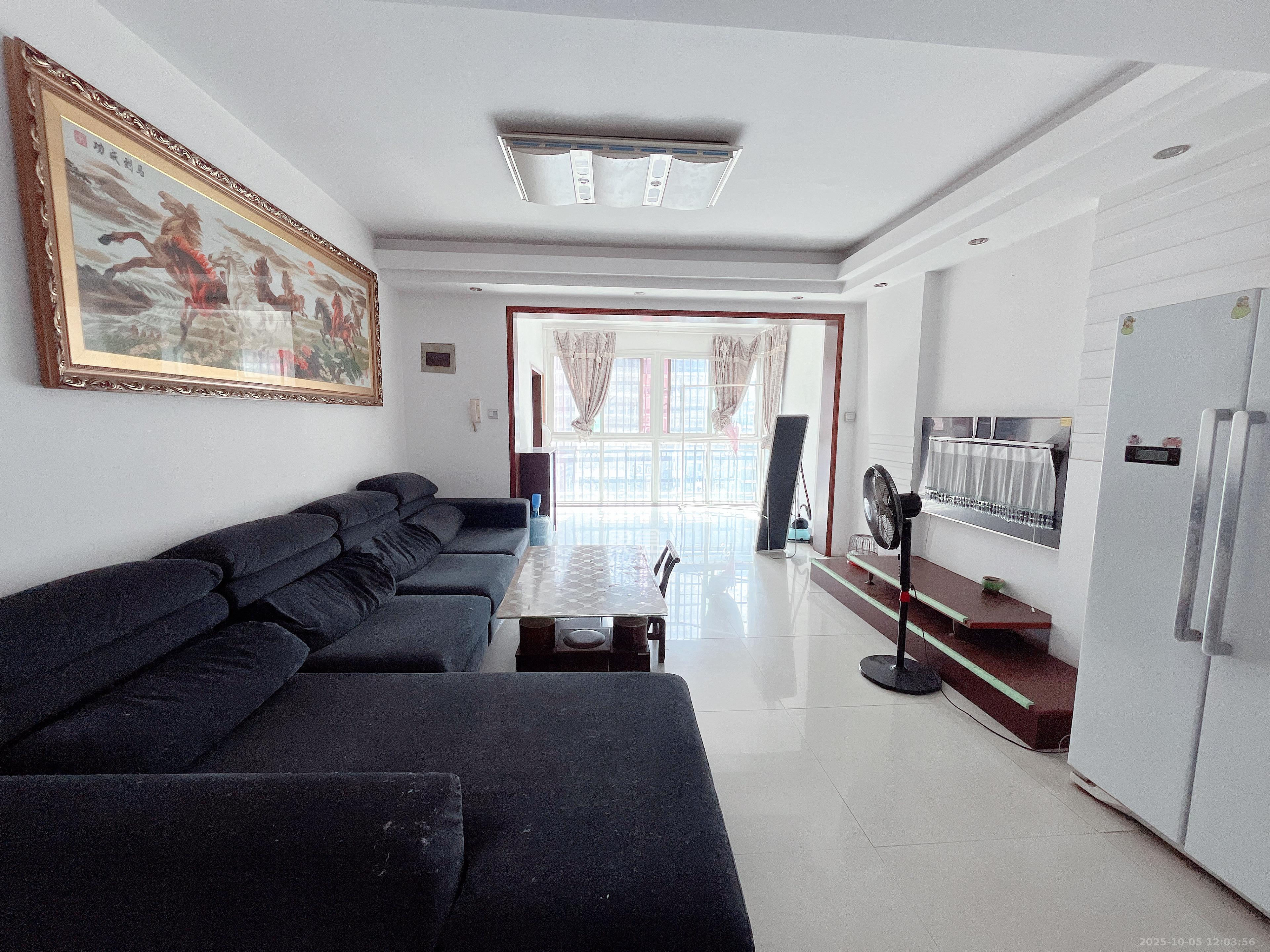 望麓锦园 3室2厅2卫 2300.0元/月 望麓锦园 3室2厅2卫 2300.0元/月室内图