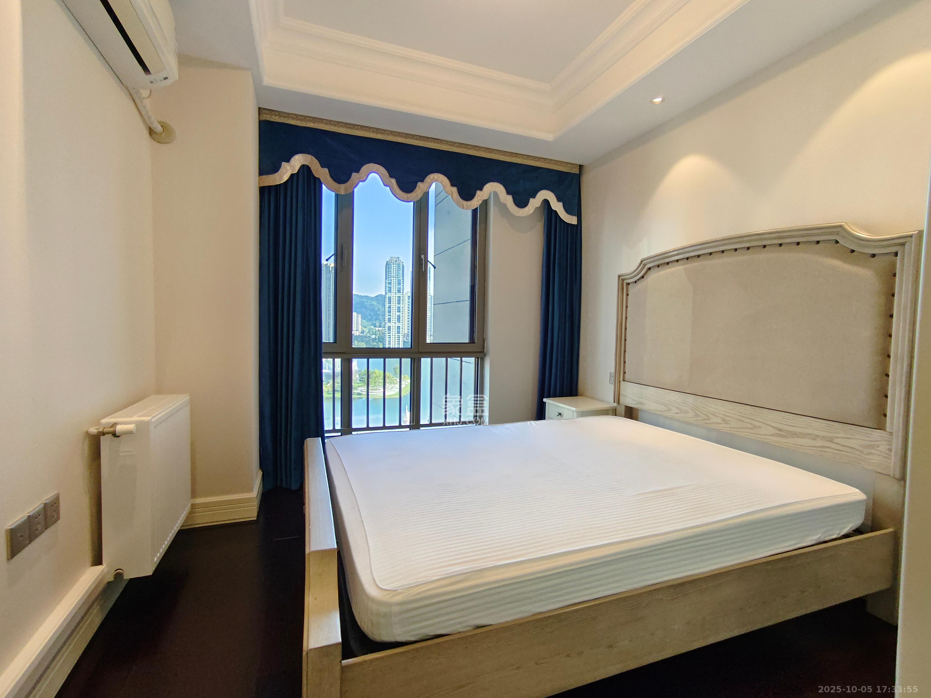 梅溪湖金茂府（金茂广场）（金茂览秀城）  3室2厅2卫    6500.0元/月室内图