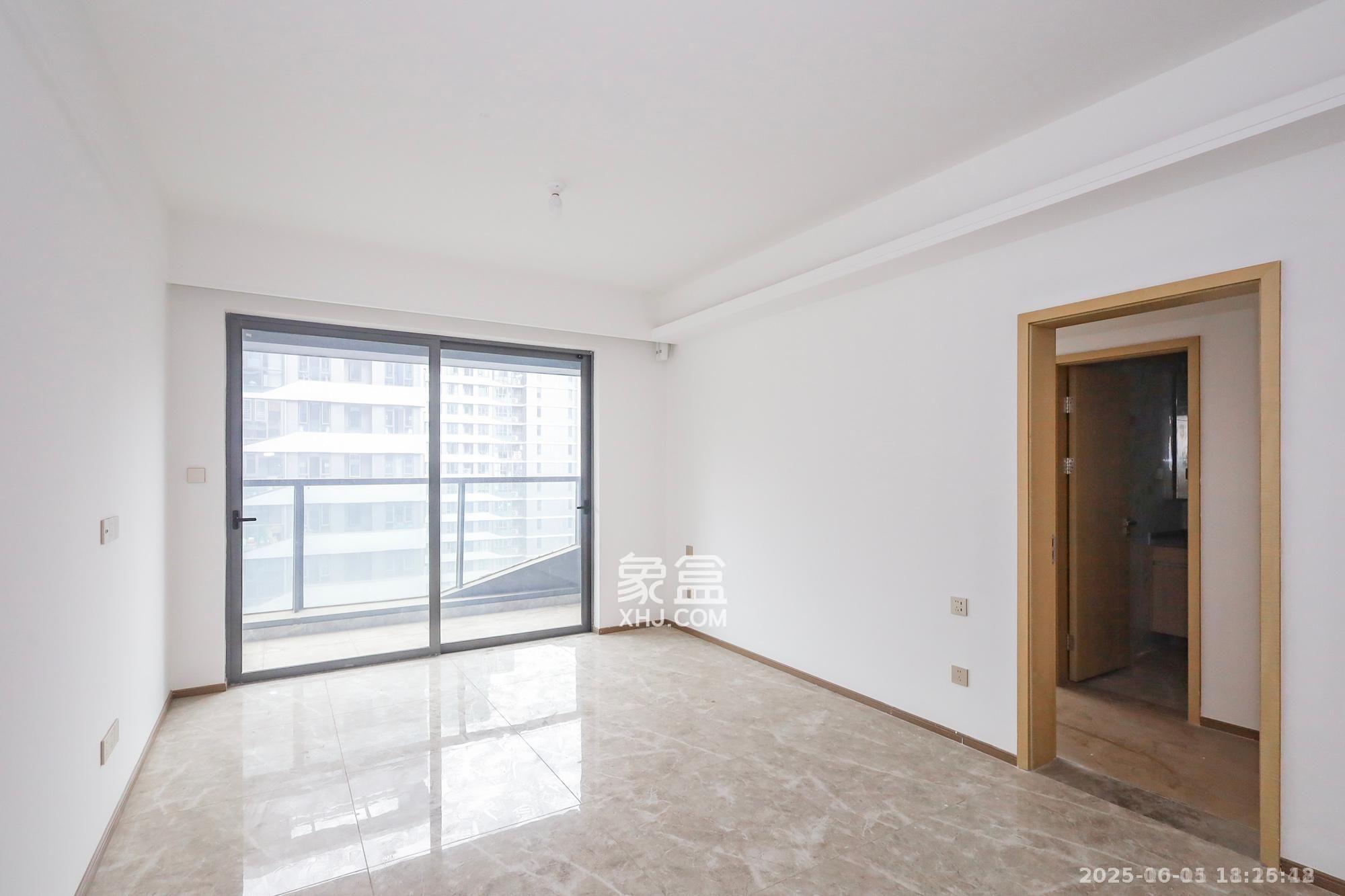 复地滨江金融中心 3室2厅2卫 3800.0元/月 复地滨江金融中心 3室2厅2卫 3800.0元/月室内图