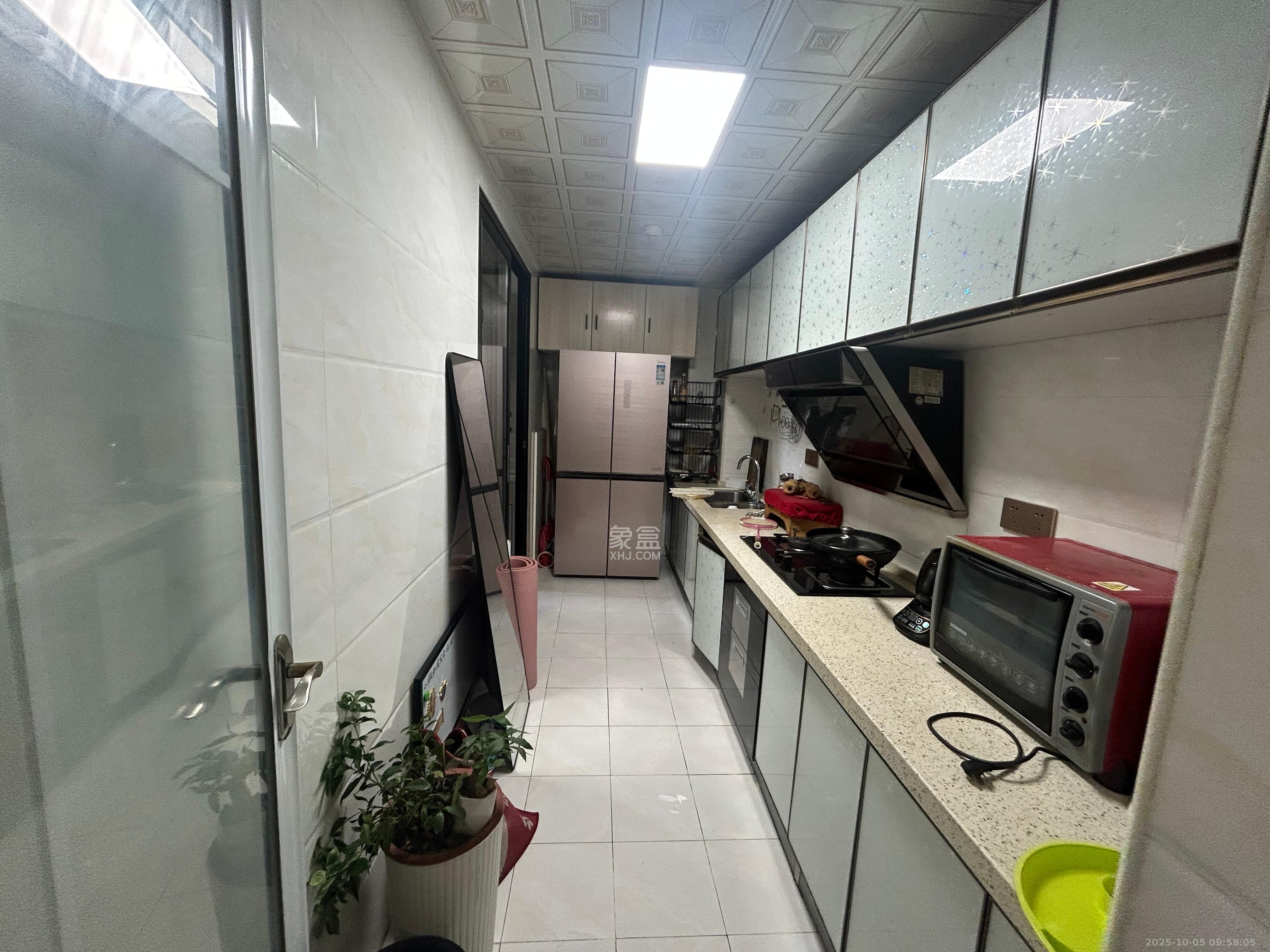 北辰三角洲E6区  3室1厅1卫    3300.0元/月室内图