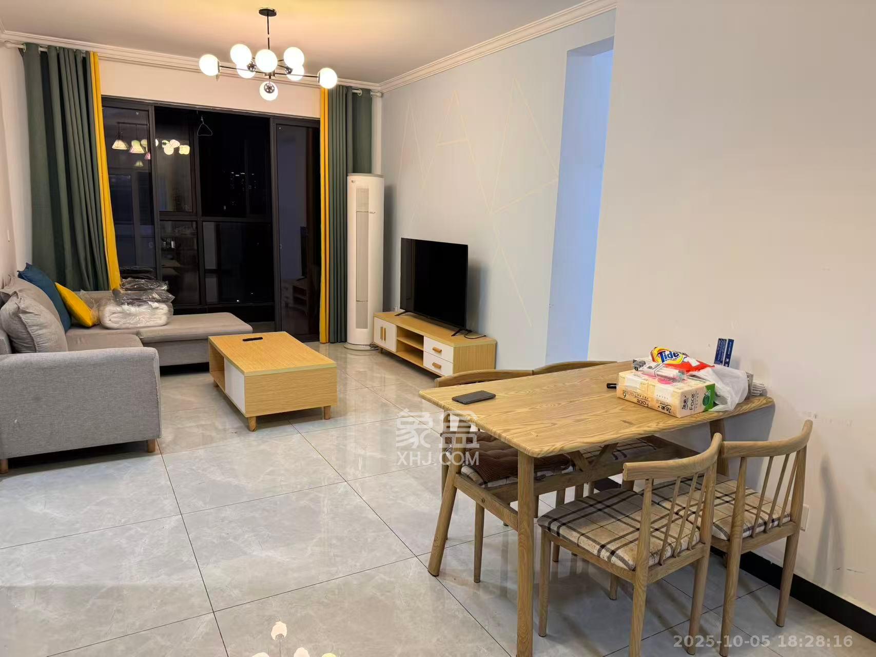 振业城三期  3室2厅1卫    2700.0元/月 振业城三期  3室2厅1卫    2700.0元/月室内图